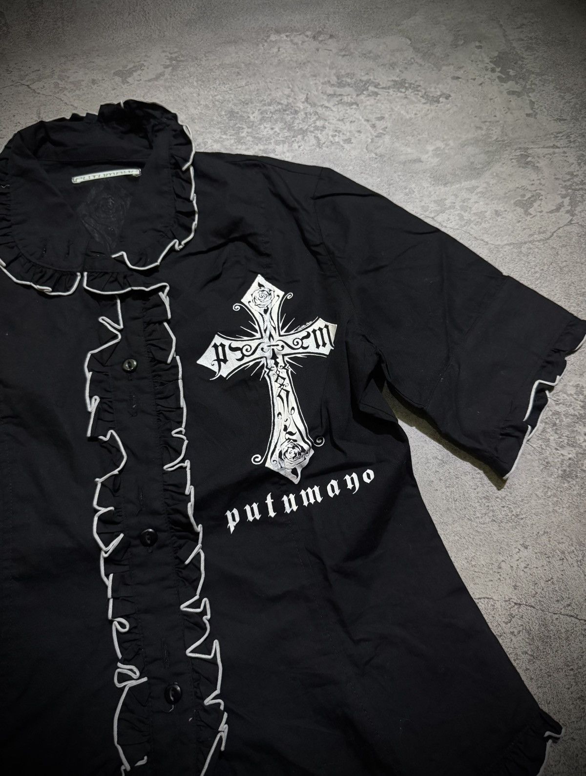 Japanese Brand PUTUMAYO GOTHIC CROSS IFSIXWASNINE SHIRT Size S / US 4 / IT 40 - 2 Thumbnail