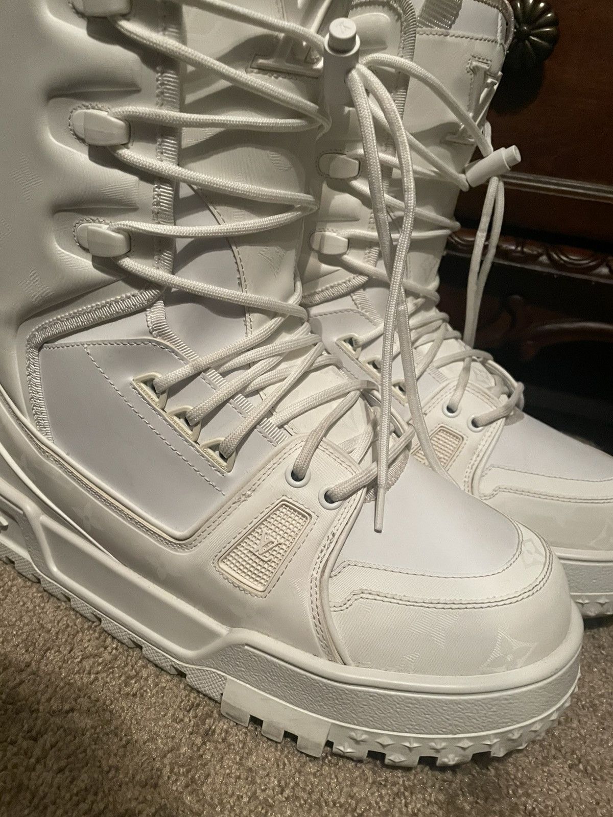 Louis Vuitton Louis Vuitton Trainer Snow Boot White Size 8 