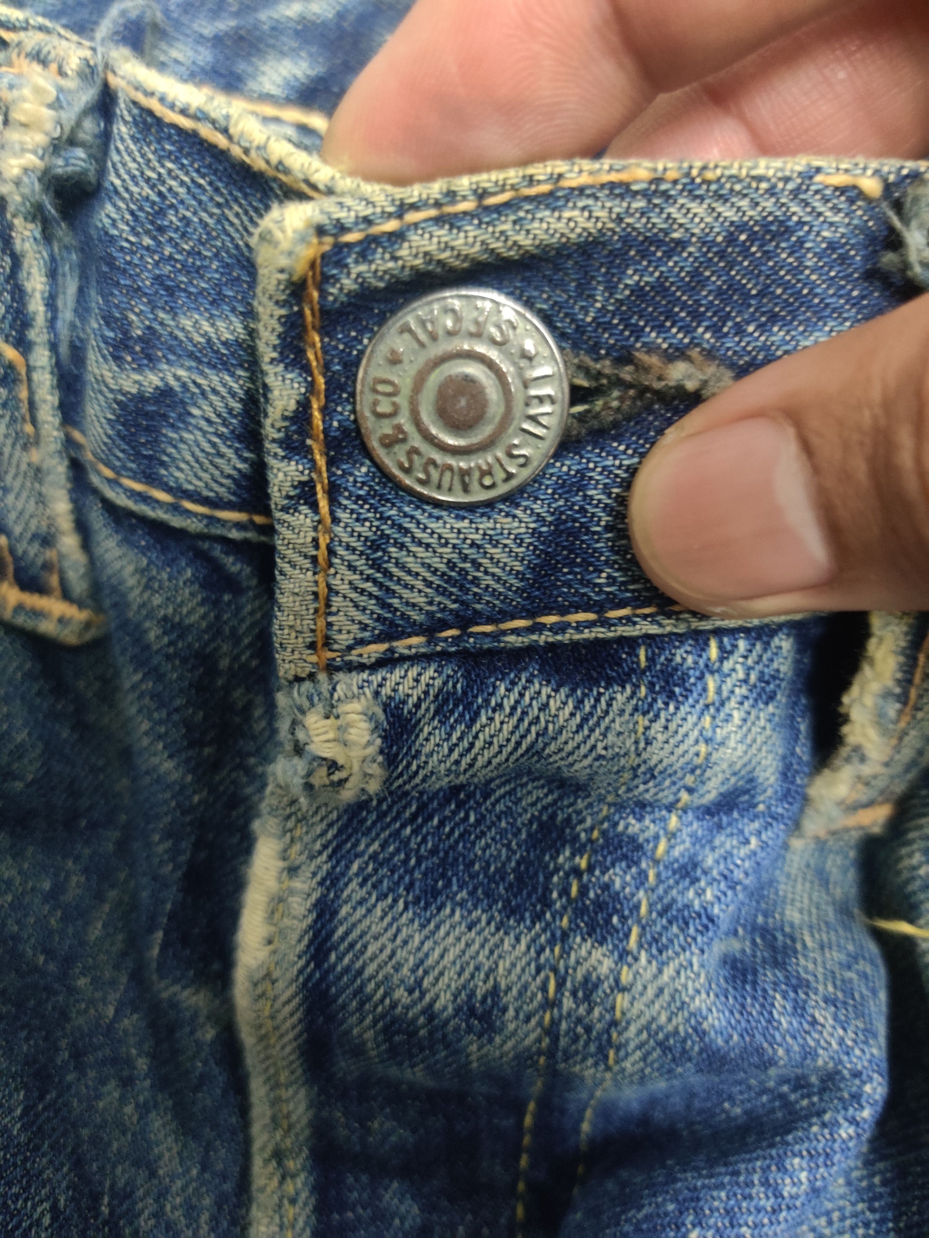 Levi's Vintage 60s Levis 501 Big E Denim Button No 2 Size US 32 / EU 48 - 21 Thumbnail