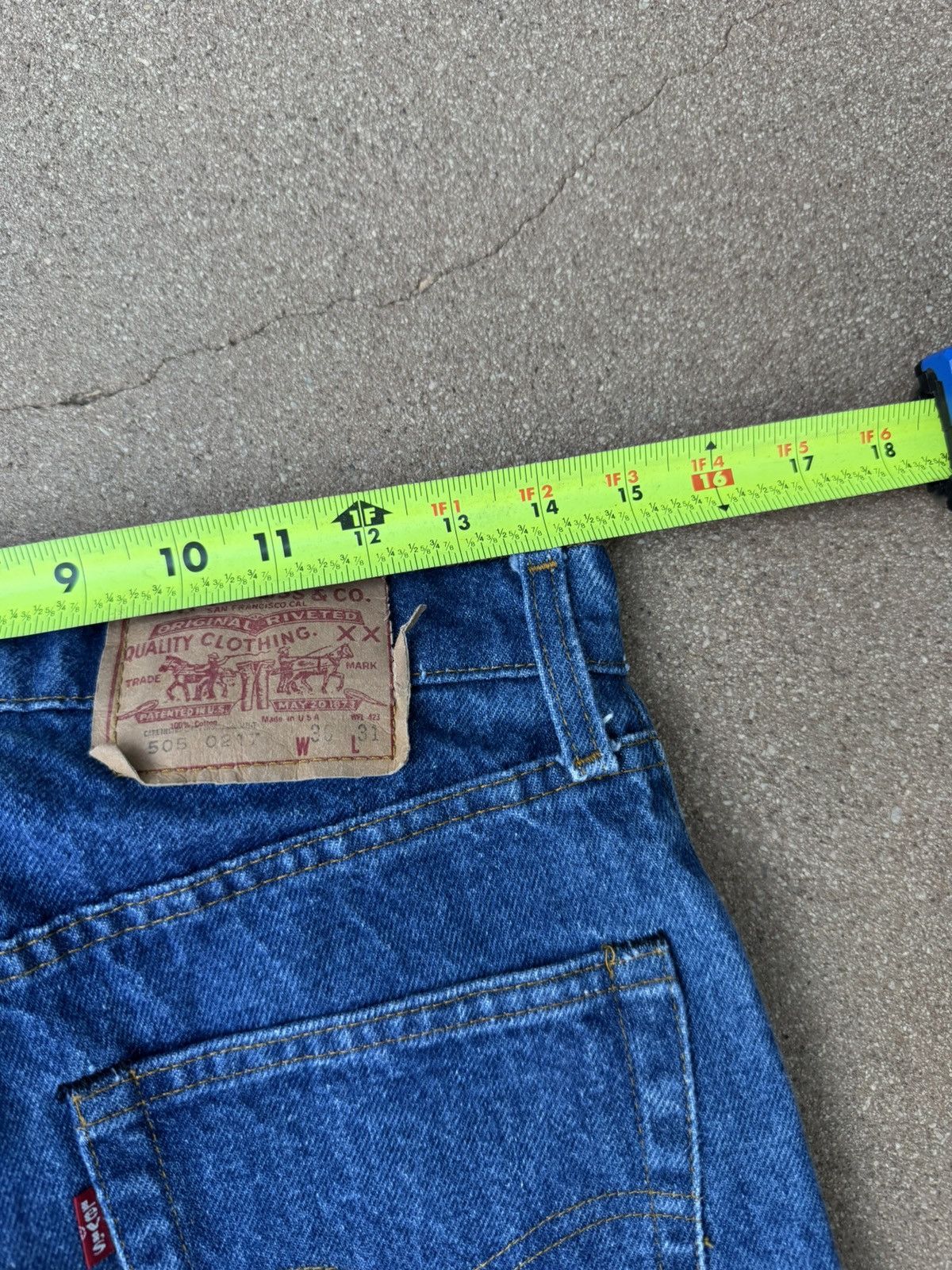 Levi's Vtg 80s Levi’s 505xx Red Tab Straight Leg Dark Jeans 29x30 Size US 29 - 9 Thumbnail