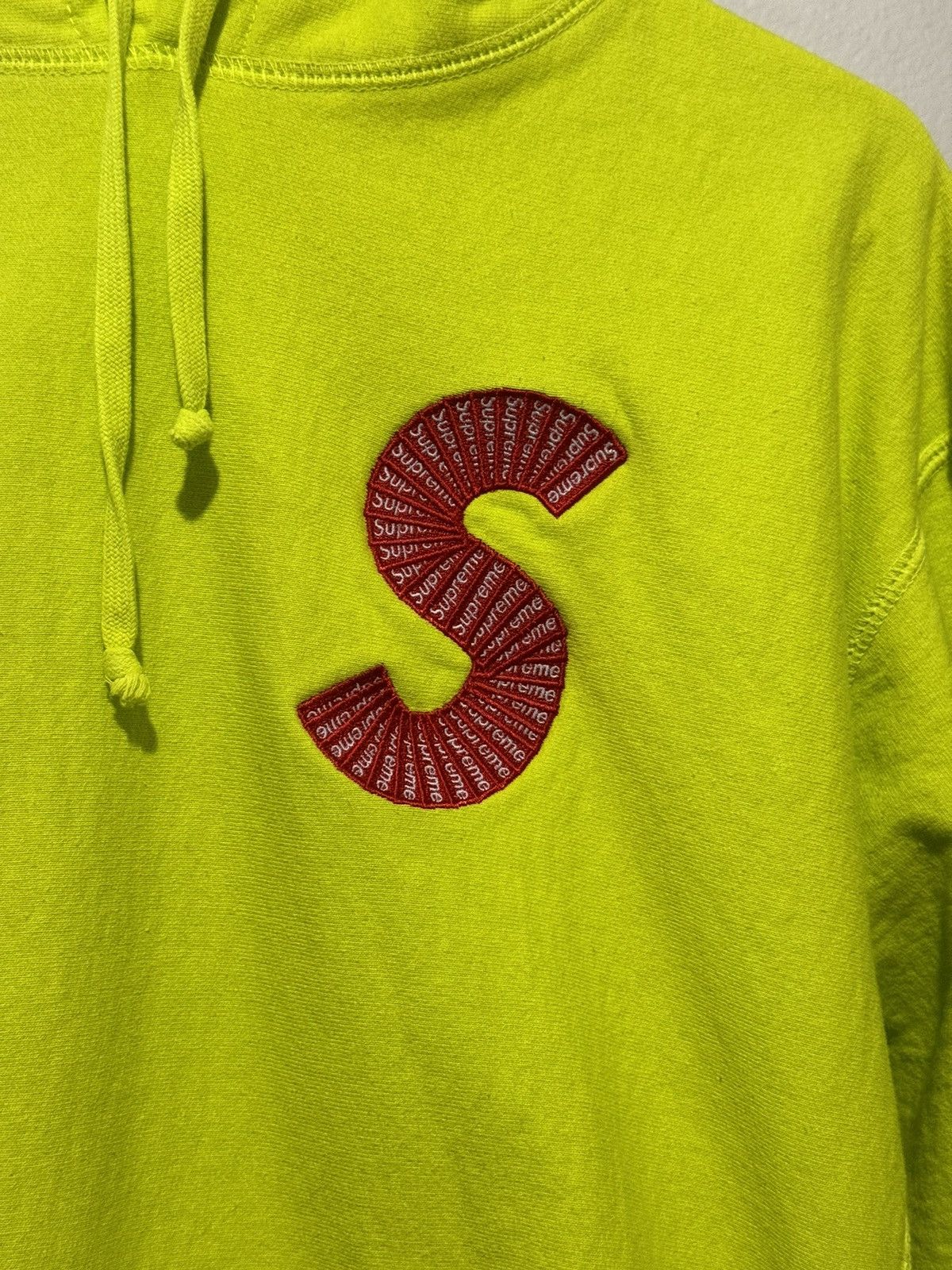 Supreme Supreme S Logo Hooded Sweatshirt FW20 Medium Acid Green Size US M / EU 48-50 / 2 - 3 Thumbnail
