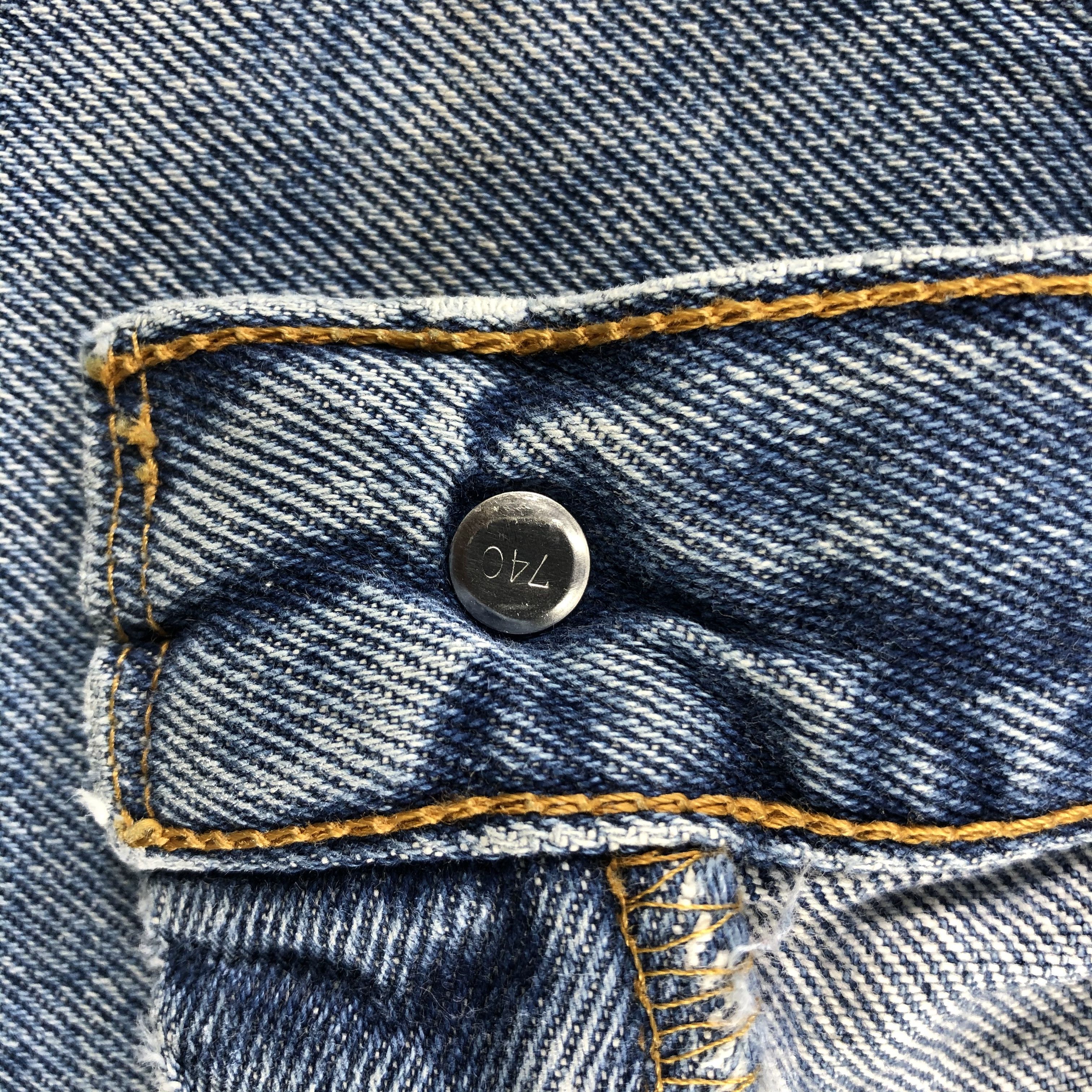 Levi's Vintage 90s Levis 505 Jeans Dirty Faded Blue Denim KJ807 Size US 34 / EU 50 - 12 Thumbnail