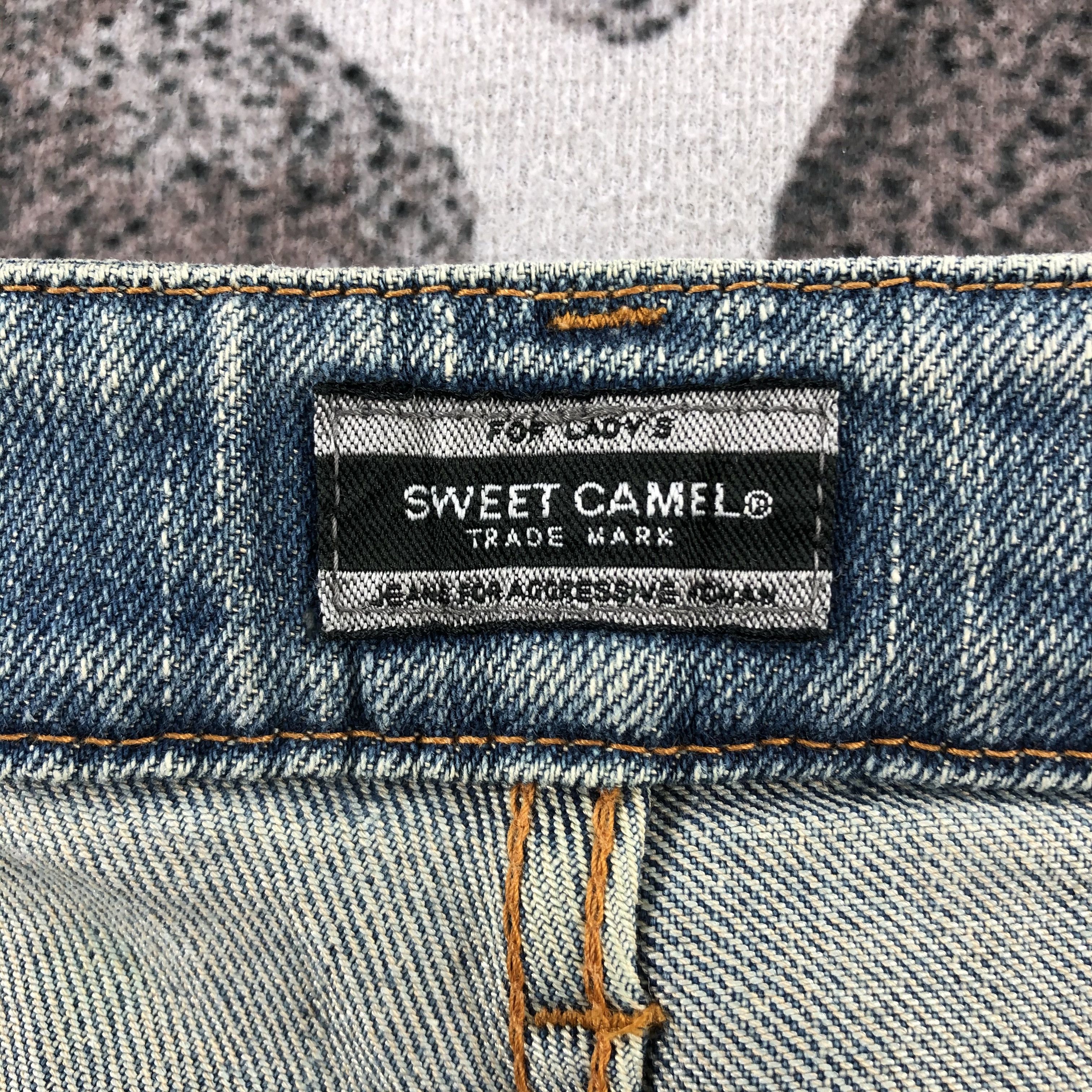 Japanese Brand Sweet Camel Jeans Faded Blue Flare Denim KJ1232 Size 28" / US 6 / IT 42 - 8 Thumbnail