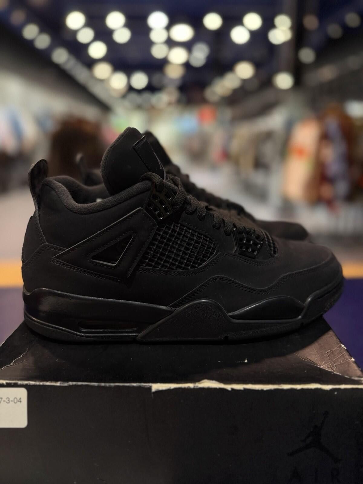 Jordan Brand Jordan Air Jordan 4 Black Cat Low Top Sneaker 2020 Men's 9.5 Size US 9.5 / EU 42-43 - 5 Thumbnail