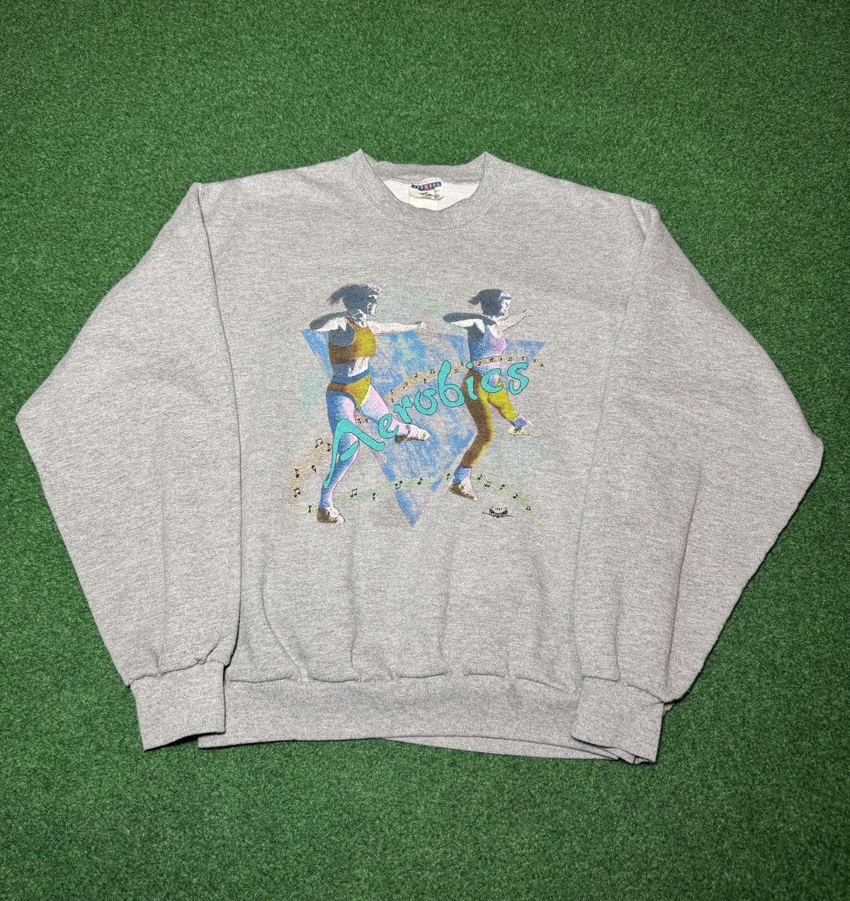 Vintage Aerobics Vintage Sweatshirt 90s Graphic S/M 20x25 Crewneck Size M / US 6-8 / IT 42-44 - 1 Thumbnail