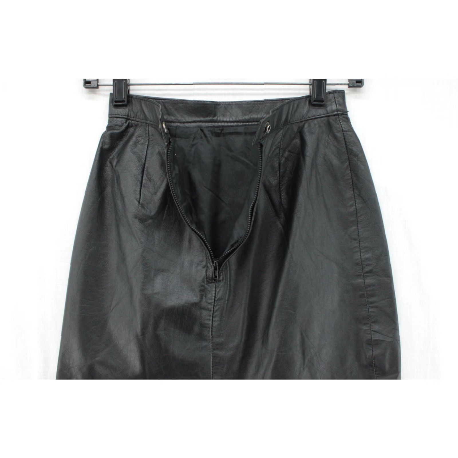 Vintage VTG Wilson Leather Mini Skirt Womens 6 Black Y2K A-Line Biker Punk Lined Grunge Skirt Women Short Leather Zipper Lined Vintage 90s Mens? Size 28" / US 6 / IT 42 - 3 Thumbnail