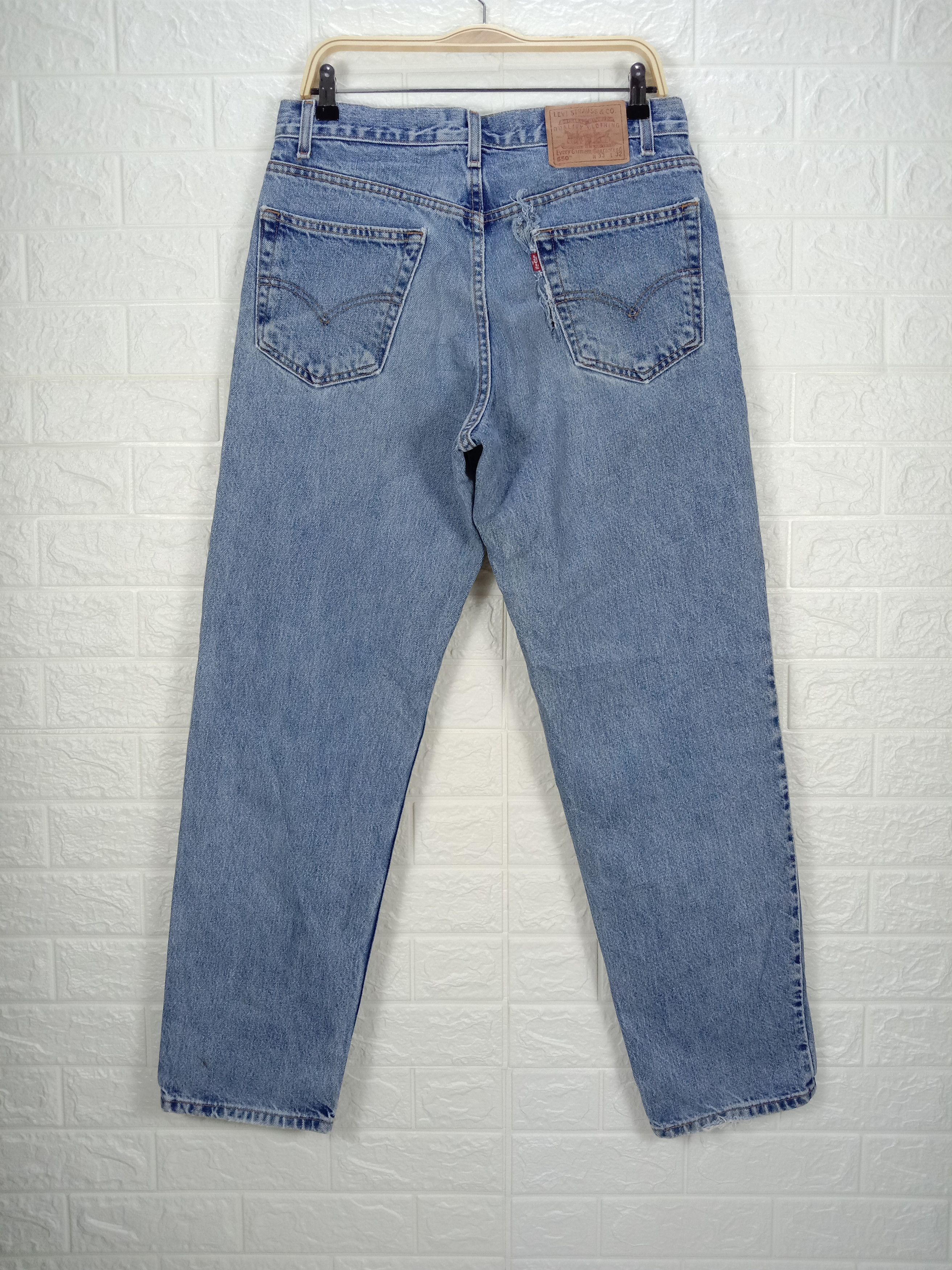 Levi's Vintage Levi's 550 Jeans Blue Wash Distressed Denim Size US 32 / EU 48 - 5 Thumbnail