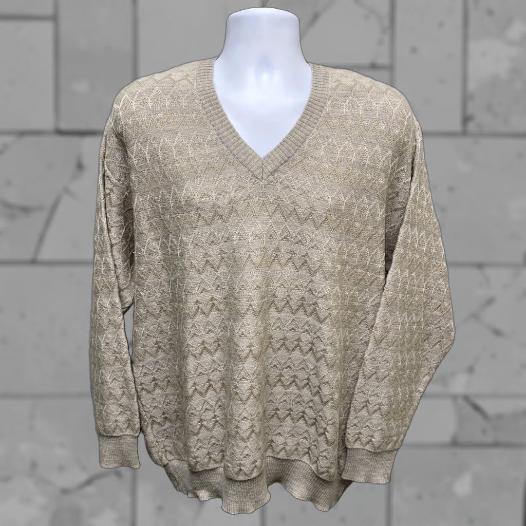 Vintage AKLANDA Mens Beige Australia Made Wool V-Neck Sweater Size XL Size US XL / EU 56 / 4 - 1 Thumbnail