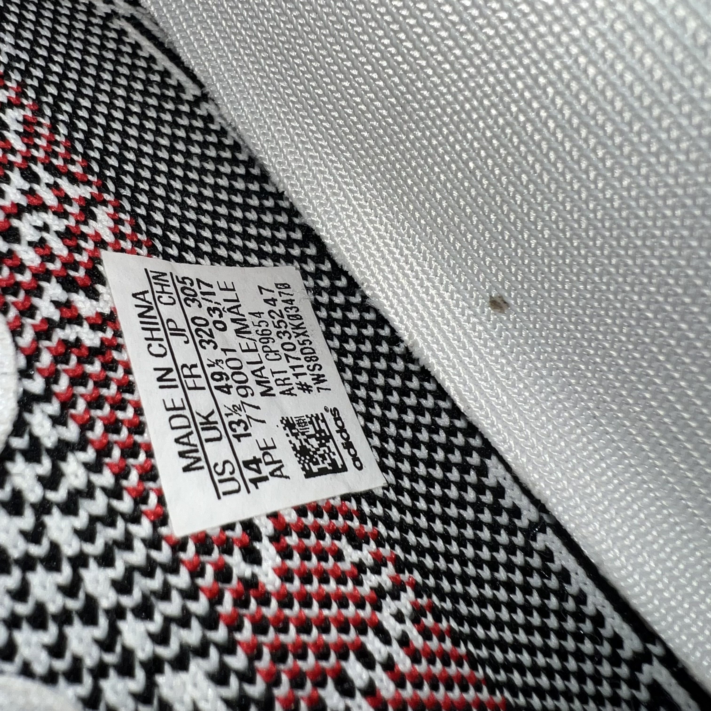 Adidas Yeezy Boost 350 V2 Zebra Size US 14 / EU 47 - 20 Thumbnail