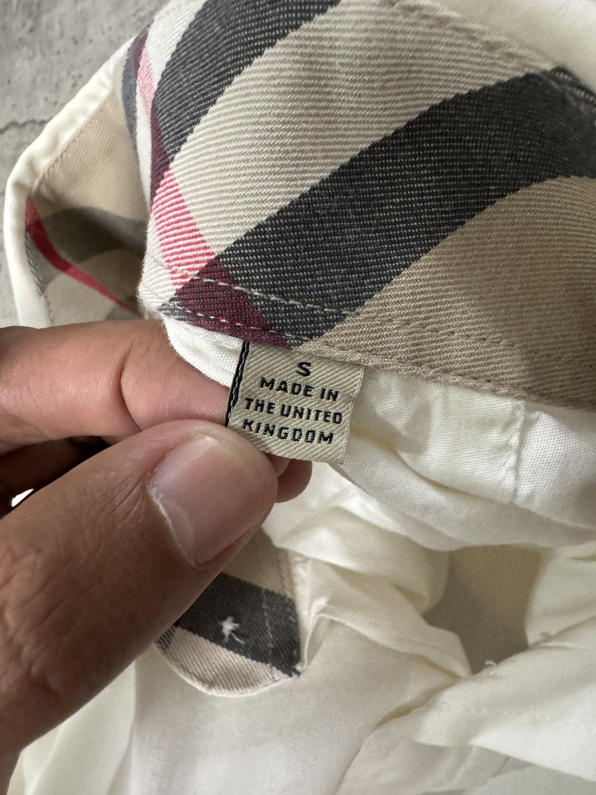 Burberry BURBERRY BRIT SHIRT WHITE LONGSLEEVE BUTTON NOVA CHECK CUFF Size US S / EU 44-46 / 1 - 8 Thumbnail