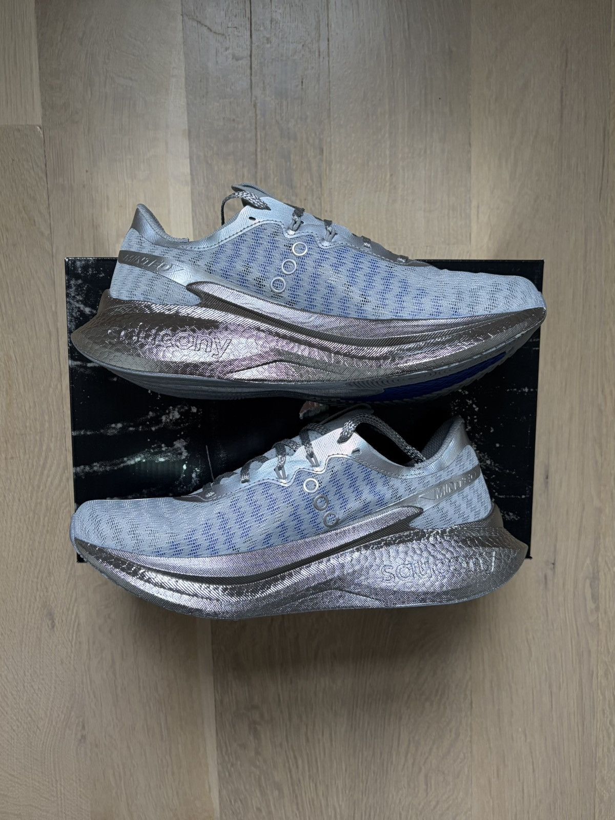 Minted New York × Saucony Saucony x Minted NY Endorphin Pro 5 Chromium Metallic Silver Size US 9.5 / EU 42-43 - 3 Thumbnail