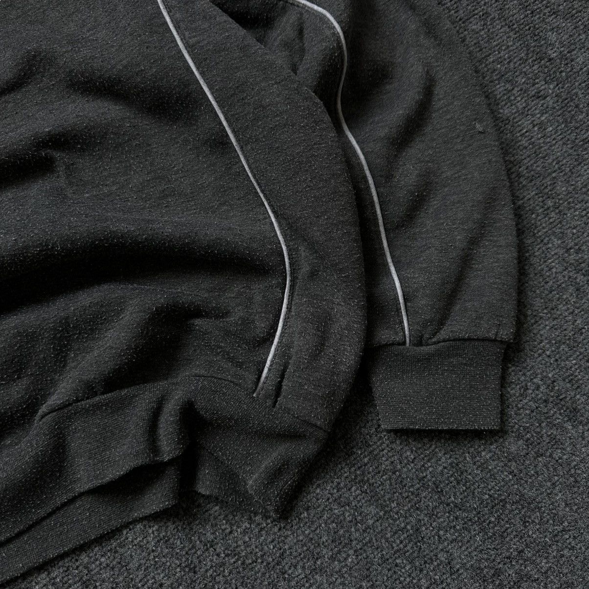 If Six Was Nine VTG Umbro Sweatshirt Small Logo Size L Y2K 00s USA Hype Tren Size US L / EU 52-54 / 3 - 11 Thumbnail