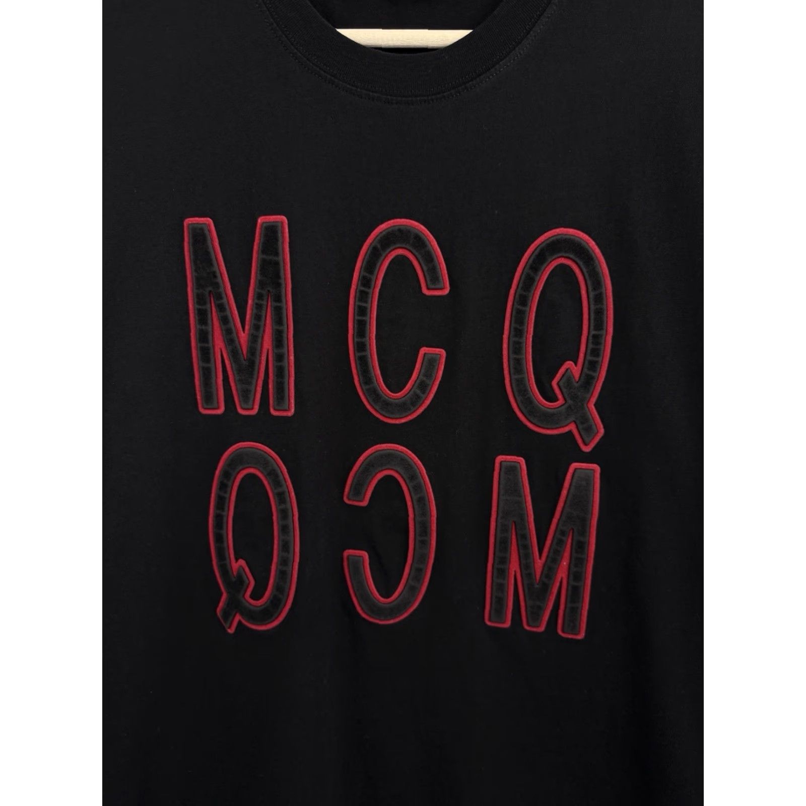 Alexander McQueen Alexander McQueen London Rare T-Shirt Retro Hype Y2K Black M Mens Retro T-Shirt Short Sleeve Sizes M Size US M / EU 48-50 / 2 - 4 Thumbnail