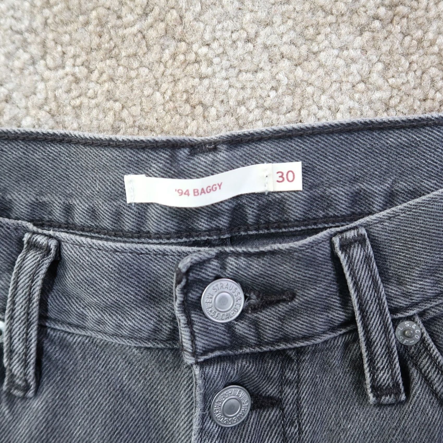 Levi's VINTAGE Levi's 94 Jeans Women Baggy High Rise Button Fly Gray Denim 30 Inseam 30 5-Pocket Womens Jeans 90s Classic American Size 30" / US 8 / IT 44 - 4 Thumbnail