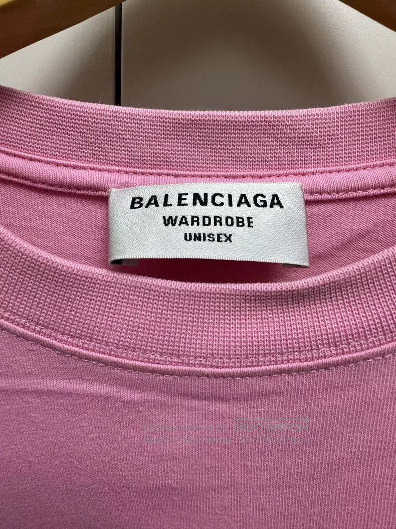 Balenciaga Balenciaga Pink Vintage Embroidered Logo Short Sleeve Size US S / EU 44-46 / 1 - 3 Thumbnail