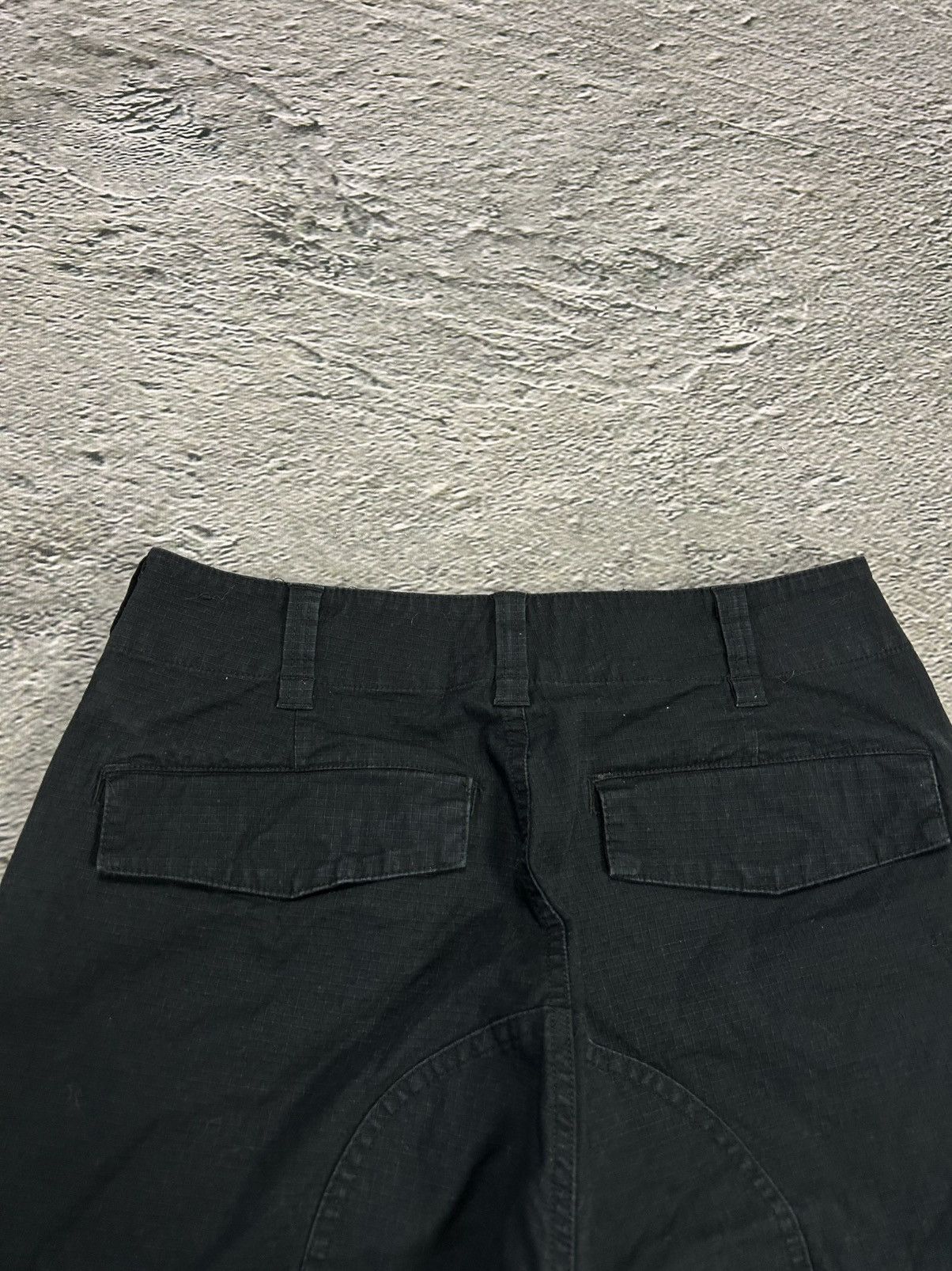 Nike × Vintage Nike SB vintage black cargo pants 2000s Size US 28 / EU 44 - 8 Thumbnail