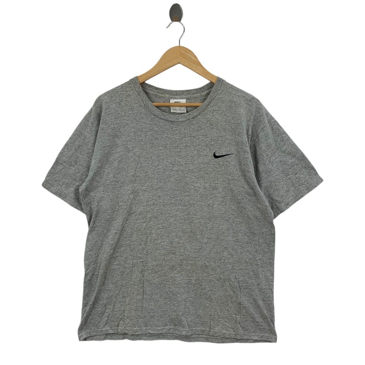 Nike Vintage 90’ NIKE SWOOSH Embroidered Logo Tee Shirt Size US M / EU 48-50 / 2 - 1 Thumbnail