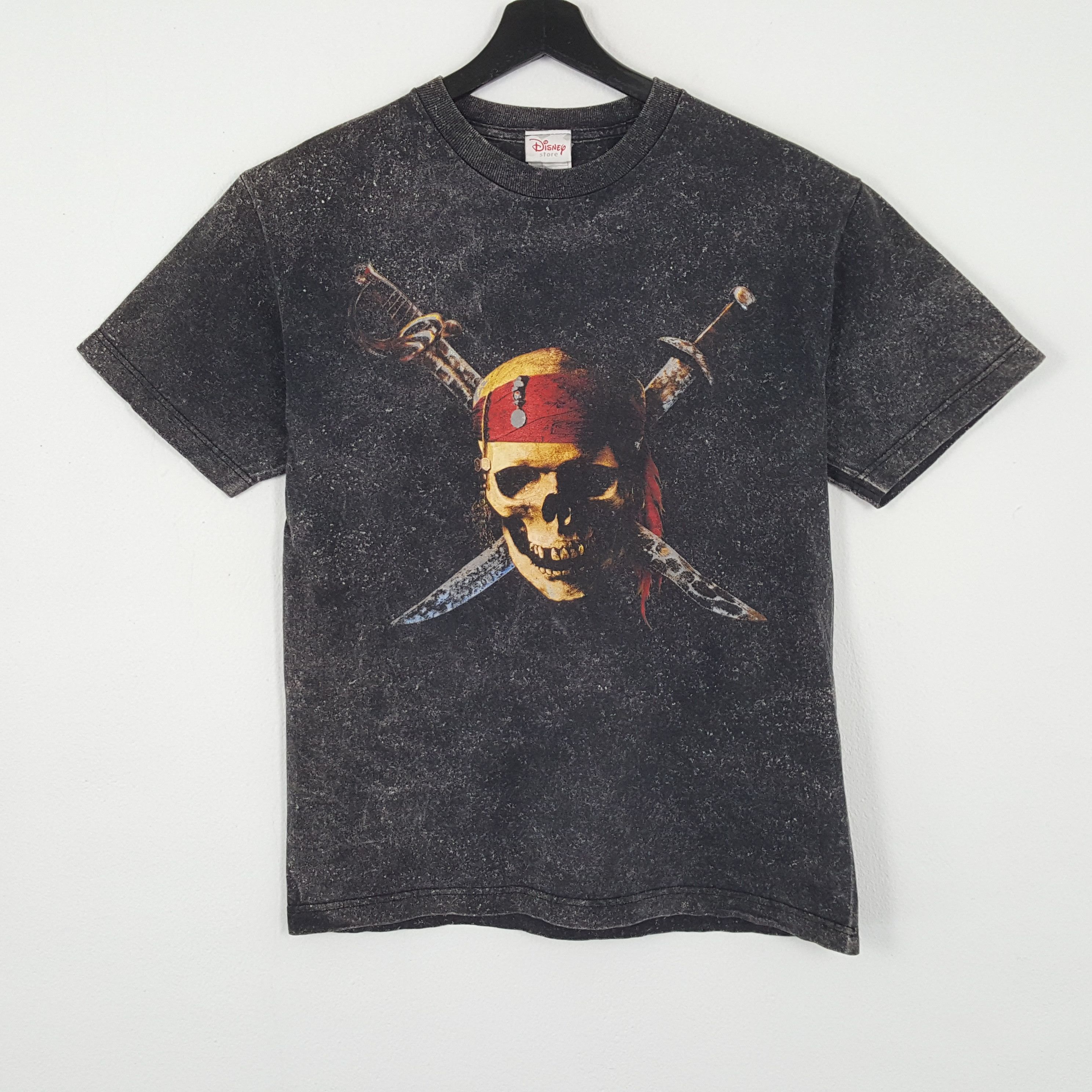 image of Pirates Of The Caribbean Movie Skulls Design Disney Tshirt in Grey, Men's (Size Medium)