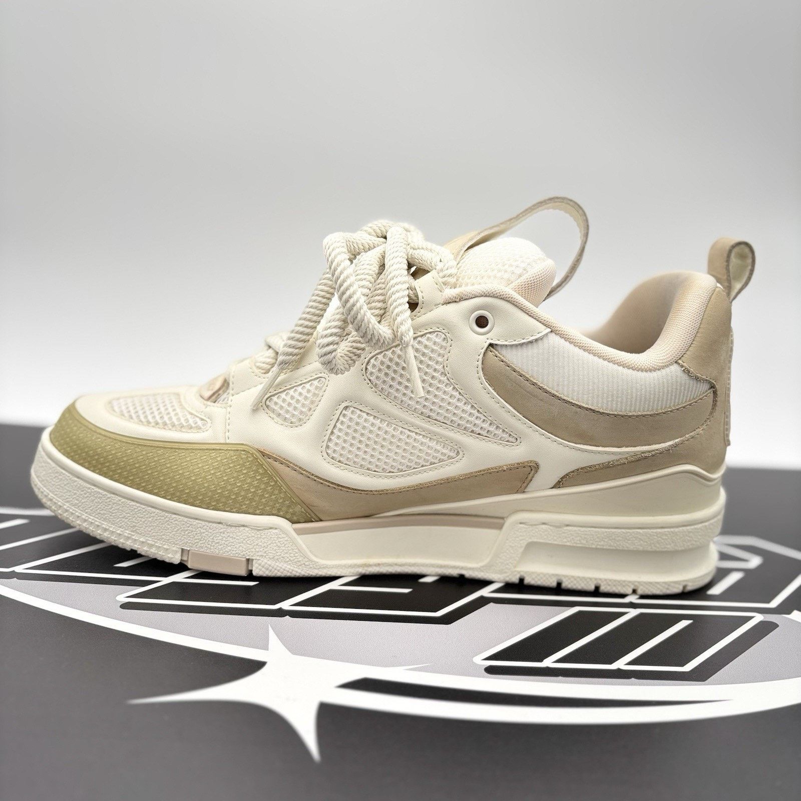Louis Vuitton (11.5-12 US) Louis Vuitton Skate ' White ' | GOOD CONDITION! Size US 12 / EU 45 - 4 Thumbnail