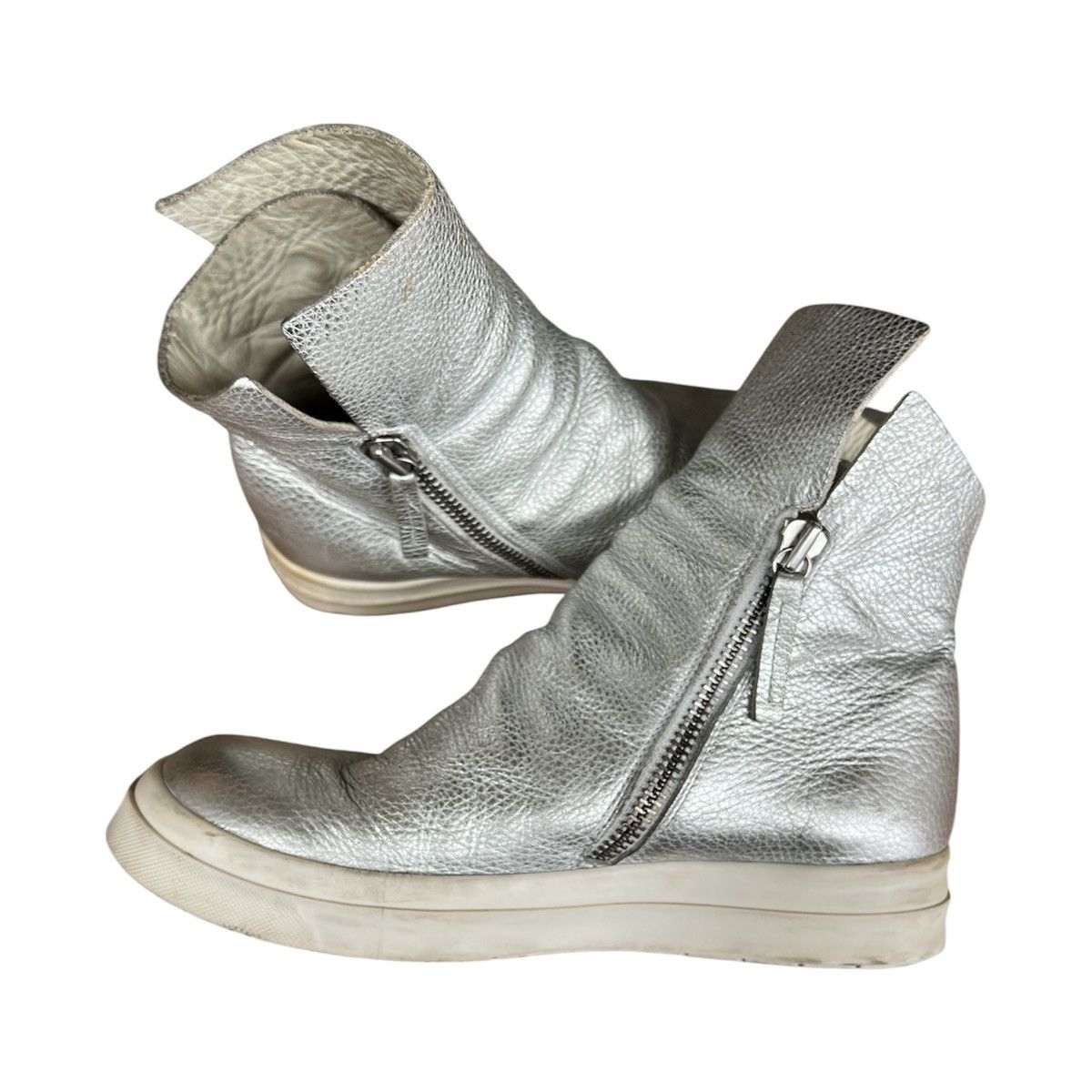Cinzia Araia Cinzia Araia silver leather side zip hi top sneaker Size US 9.5 / EU 42-43 - 12 Thumbnail