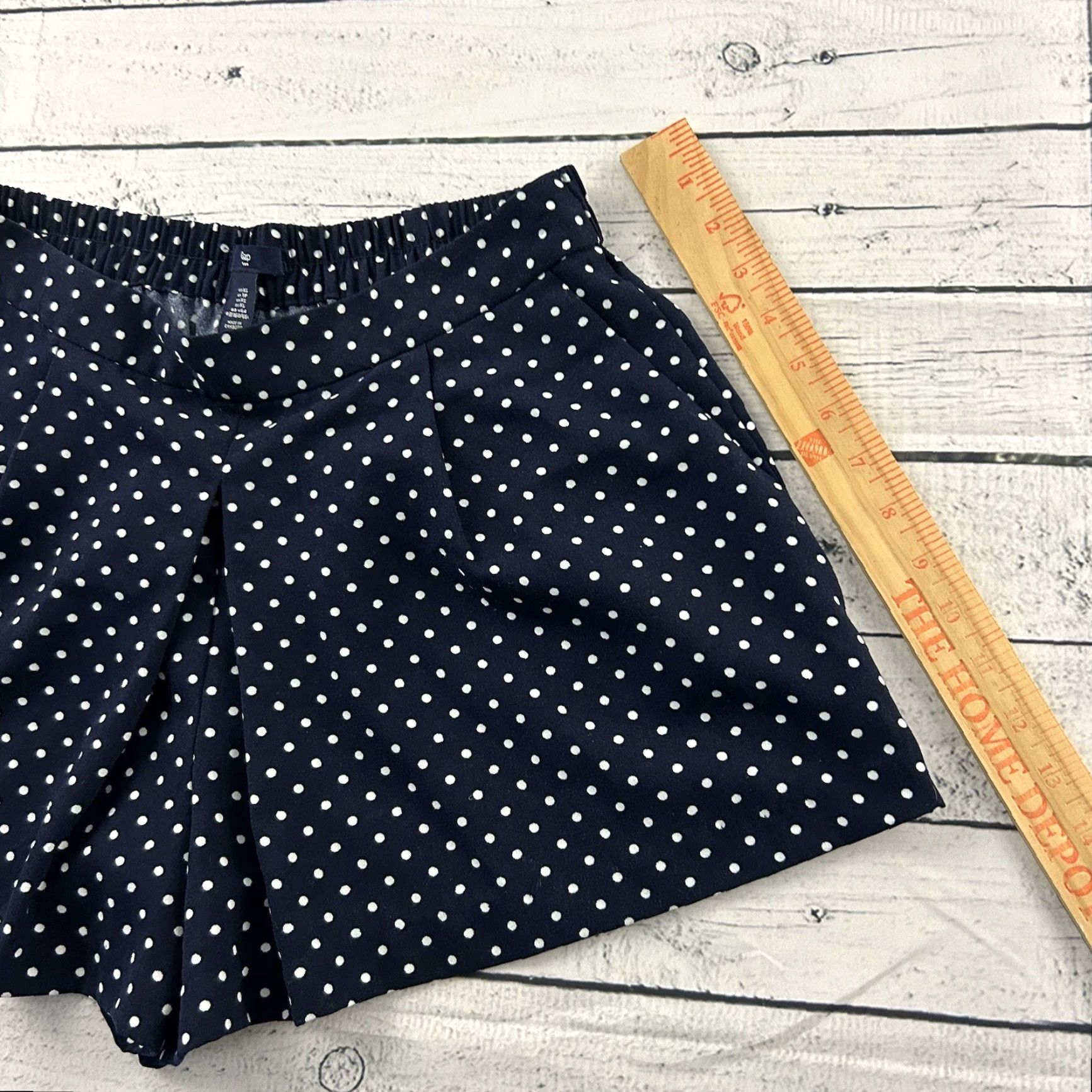 Gap Gap Polka Dot Elastic Waist Pockets Flowy Shorts Women's XS Blue White Bermuda Elastic Waist Polka Dot Shorts Womens XS Gap Size 26" / US 2 / IT 38 - 3 Thumbnail