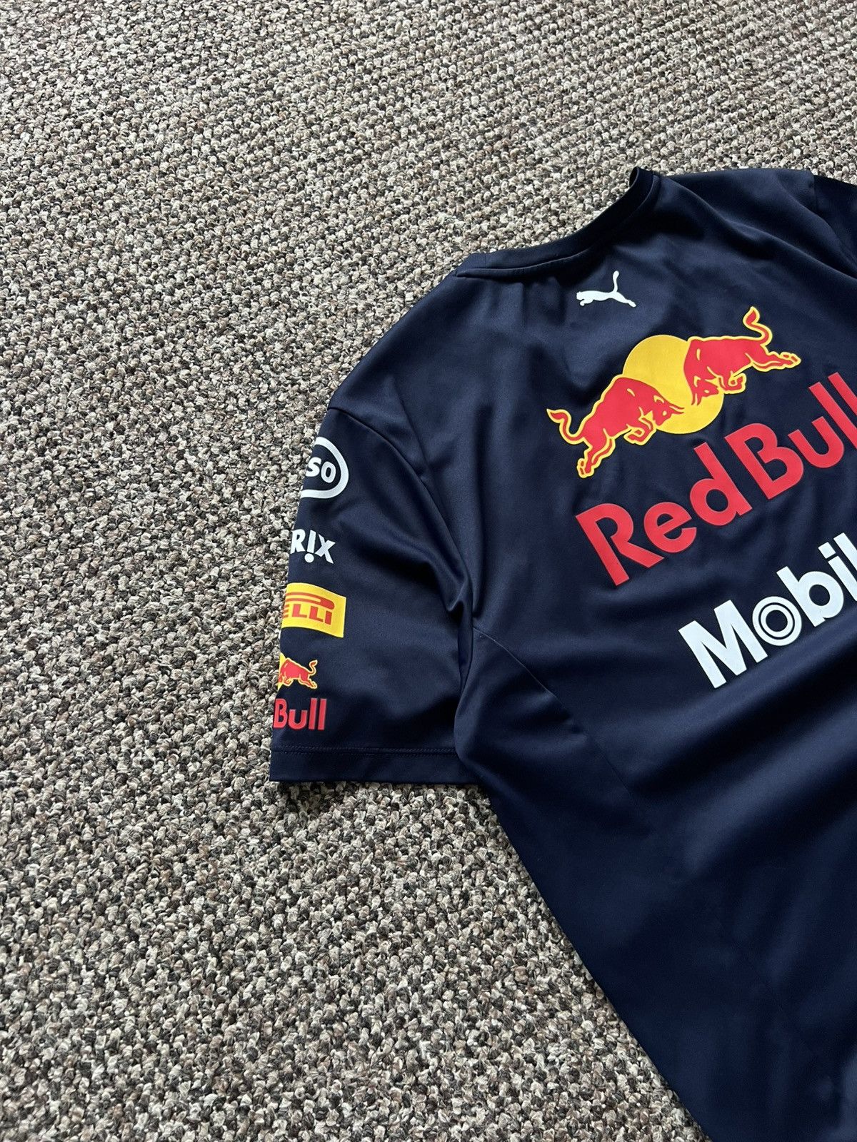 Puma × Red Bull Puma Formula 1 Vintage Aston Martin Crazy Racing Jersey Tee Size US M / EU 48-50 / 2 - 7 Thumbnail