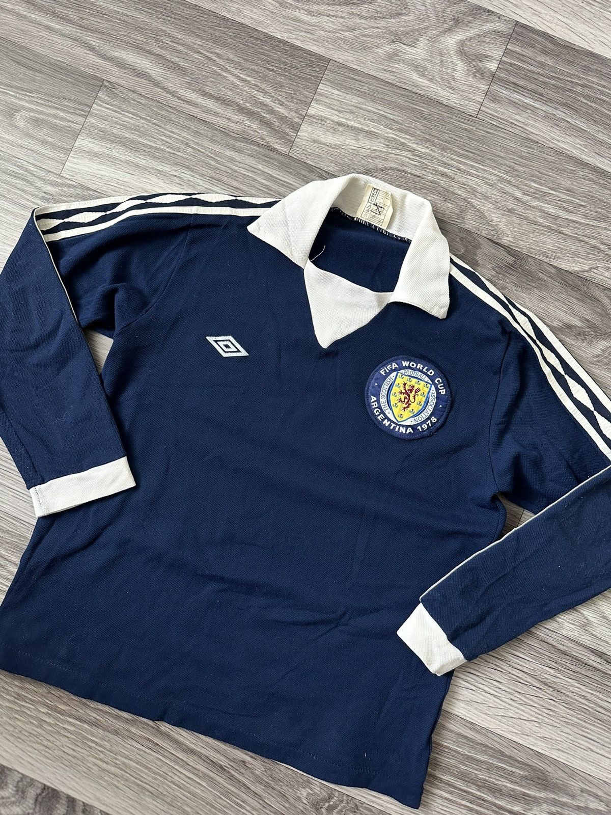 Umbro RARE Umbro Vintage Scotland 1978 World Cup Longsleeve hype Size US S / EU 44-46 / 1 - 2 Thumbnail