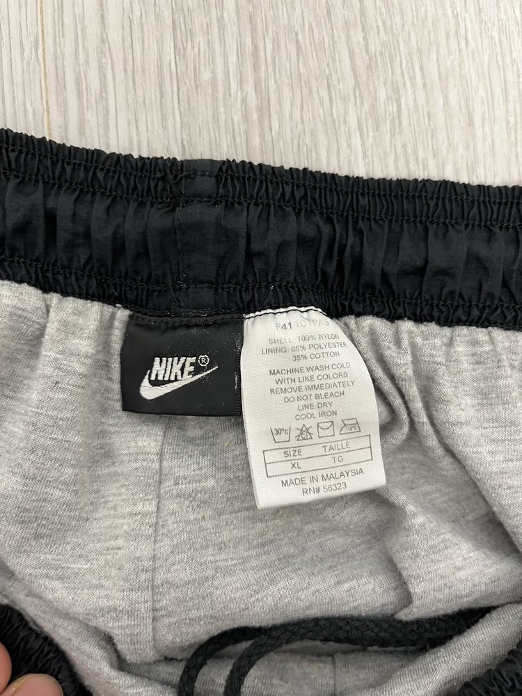 Nike Vintage Nike Sportswear Windbreaker Jacket Pants Size US XL / EU 56 / 4 - 8 Thumbnail