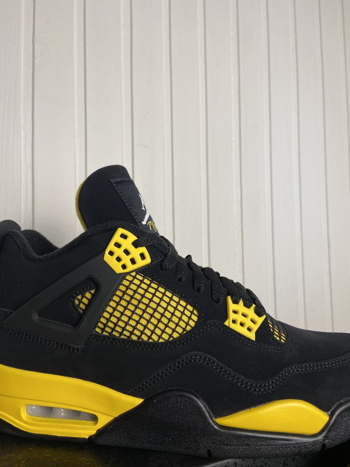 Jordan Brand New Jordan 4 Retro "Thunder" 2023 authentic size 10,5US Size US 10.5 / EU 43-44 - 11 Thumbnail