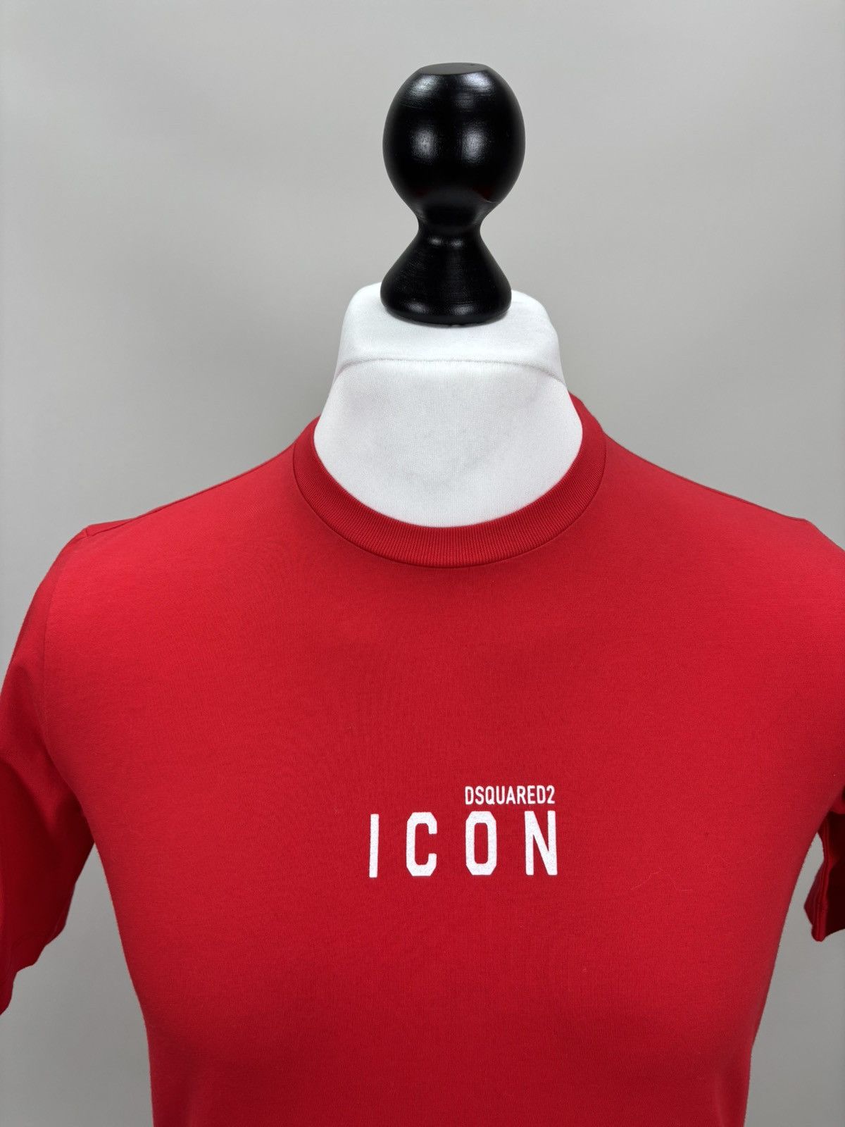 Dsquared2 Mens t shirt Dsquared2 Size M Color Red Size US M / EU 48-50 / 2 - 3 Thumbnail