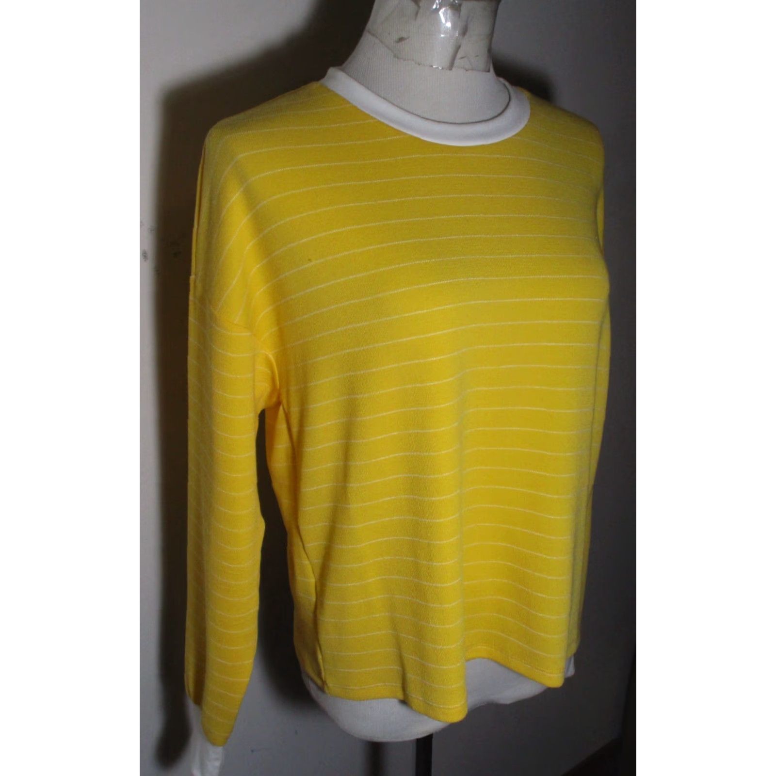 Forever 21 FOREVER 21 Yellow Long Sleeve Top Womens M NWT Boat Neck Shirt Blouse Basic All Seasons Casual Vintage: No Size M / US 6-8 / IT 42-44 - 3 Thumbnail
