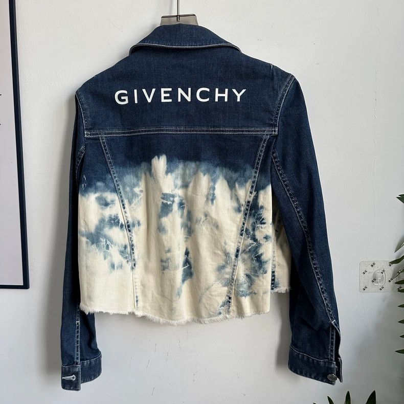 Givenchy Givenchy Size12 Gradient Logo Denim Jacket Size 12 Size US M / EU 48-50 / 2 - 2 Thumbnail