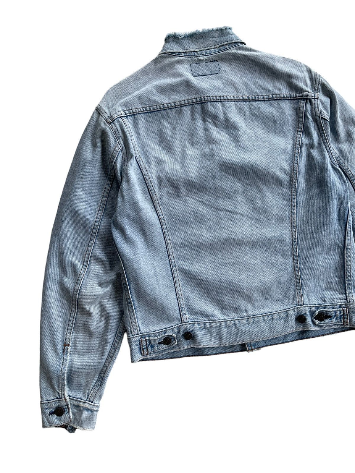Levi's Vintage Clothing Vintage Levis J02 Distressed Trucker Denim Jacket Size US M / EU 48-50 / 2 - 6 Thumbnail