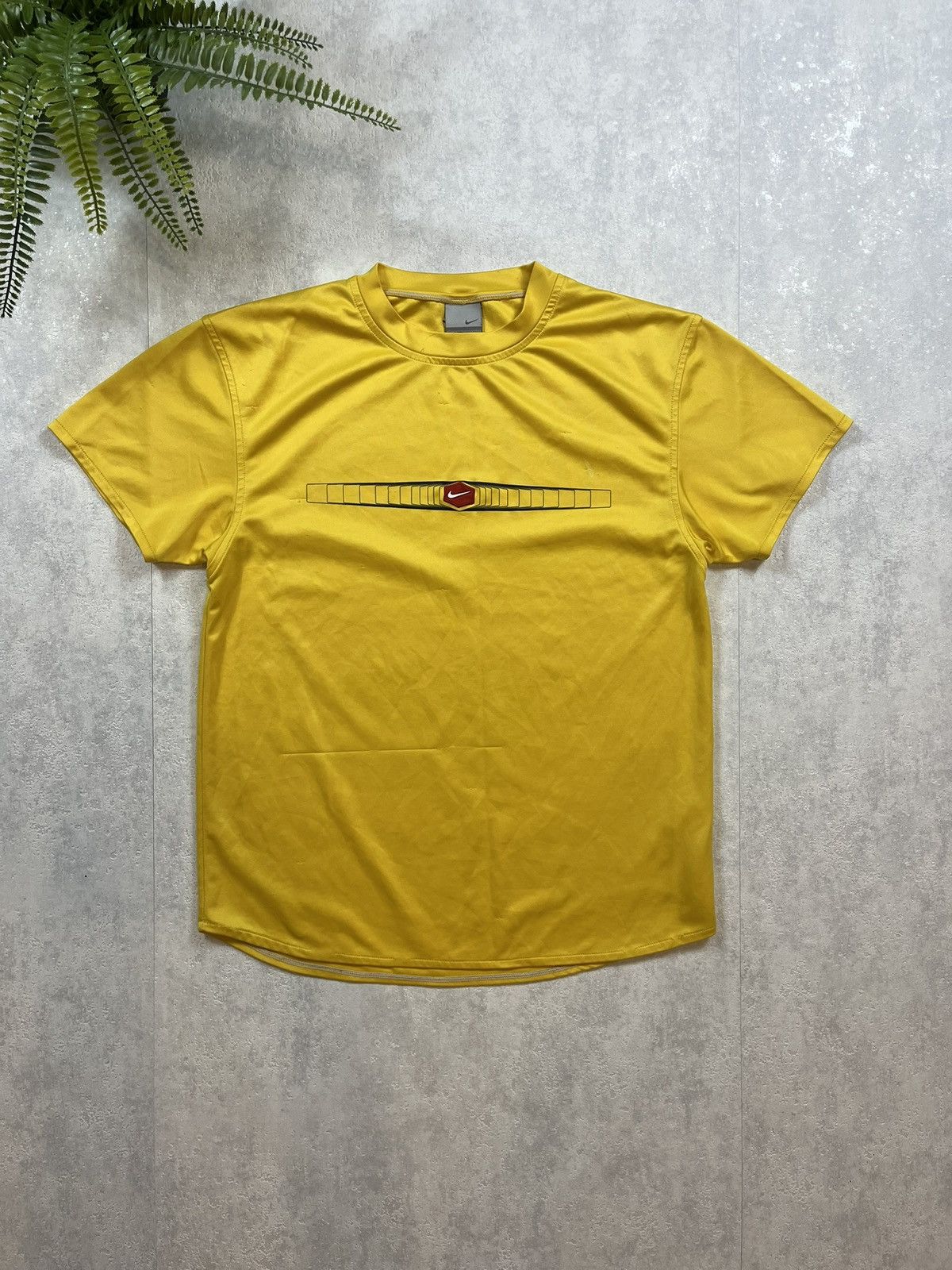Nike × Vintage 90s Nike Central Swoosh Vintage Y2K Retro Tee T-Shirt Size US S / EU 44-46 / 1 - 1 Thumbnail