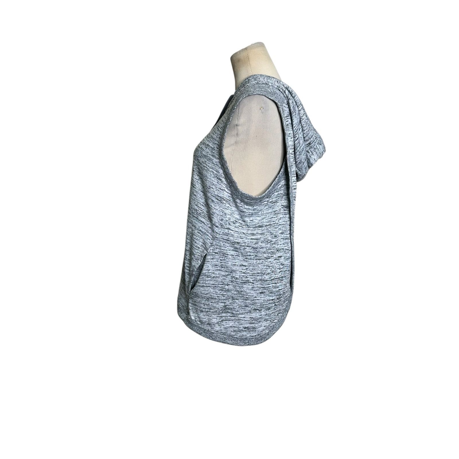 Athleta Athleta heathered gray blissful balance hooded vest Size XS Size XS / US 0-2 / IT 36-38 - 11 Thumbnail