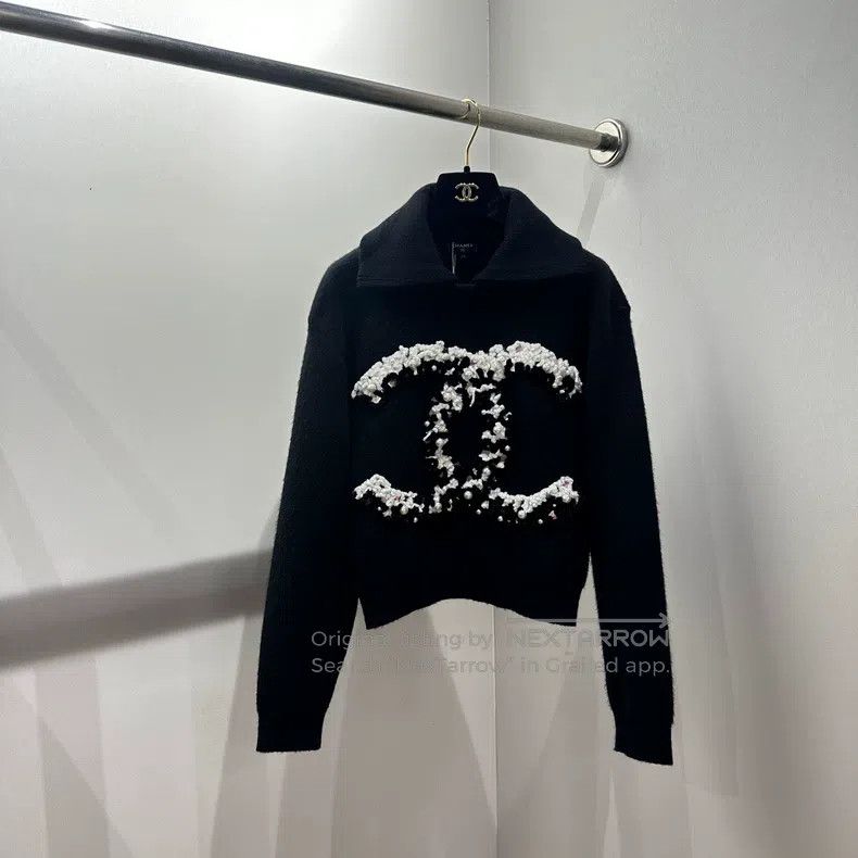 Chanel Chanel Ski Series Logo Cashmere Sweater Size XXS / US 00 / IT 34 - 1 Thumbnail