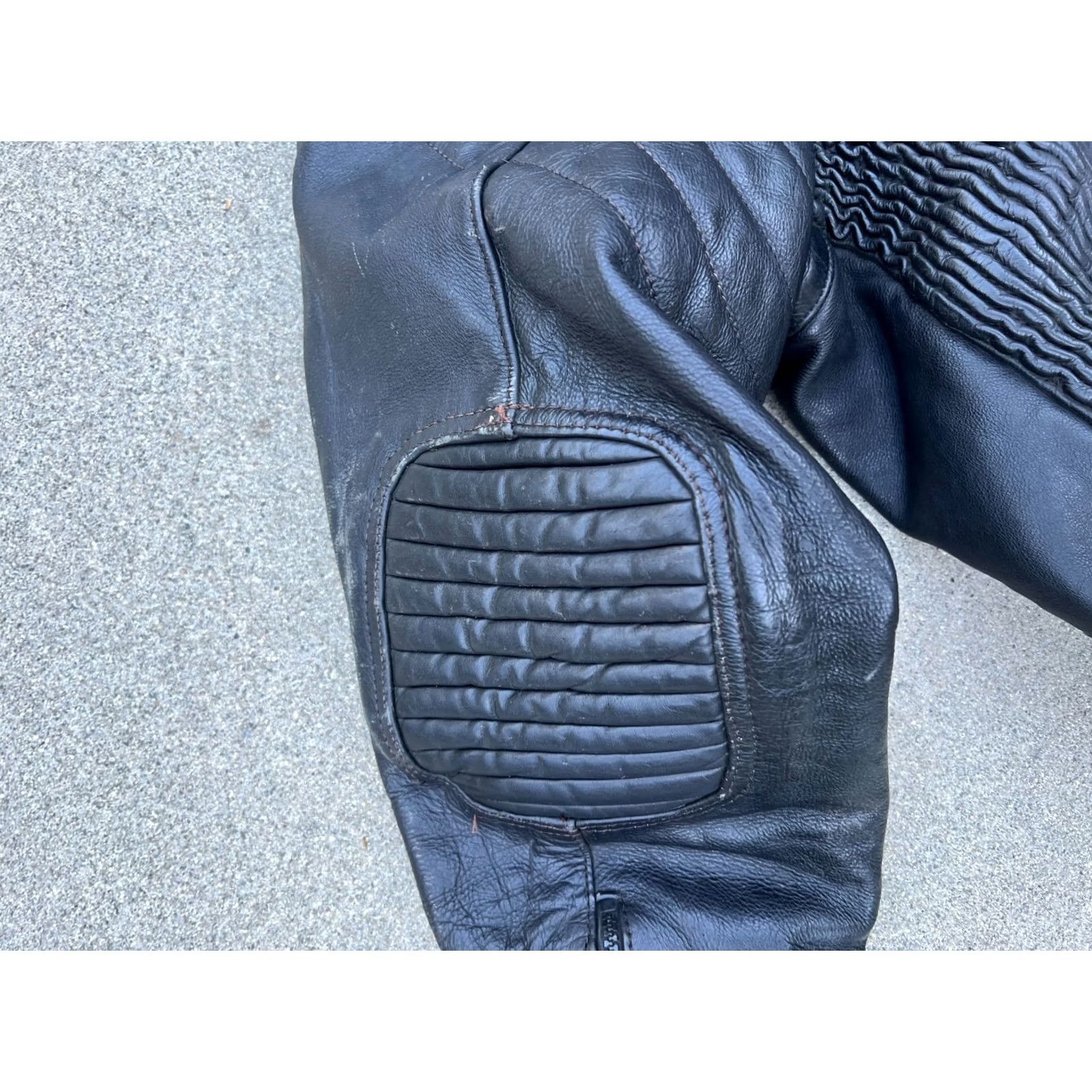 Vintage Vintage Heavy Duty Motorcycle Biker Jacket Men's MED Black Leather Thick Riding Jacket Full Zip Mens Size US M / EU 48-50 / 2 - 7 Thumbnail