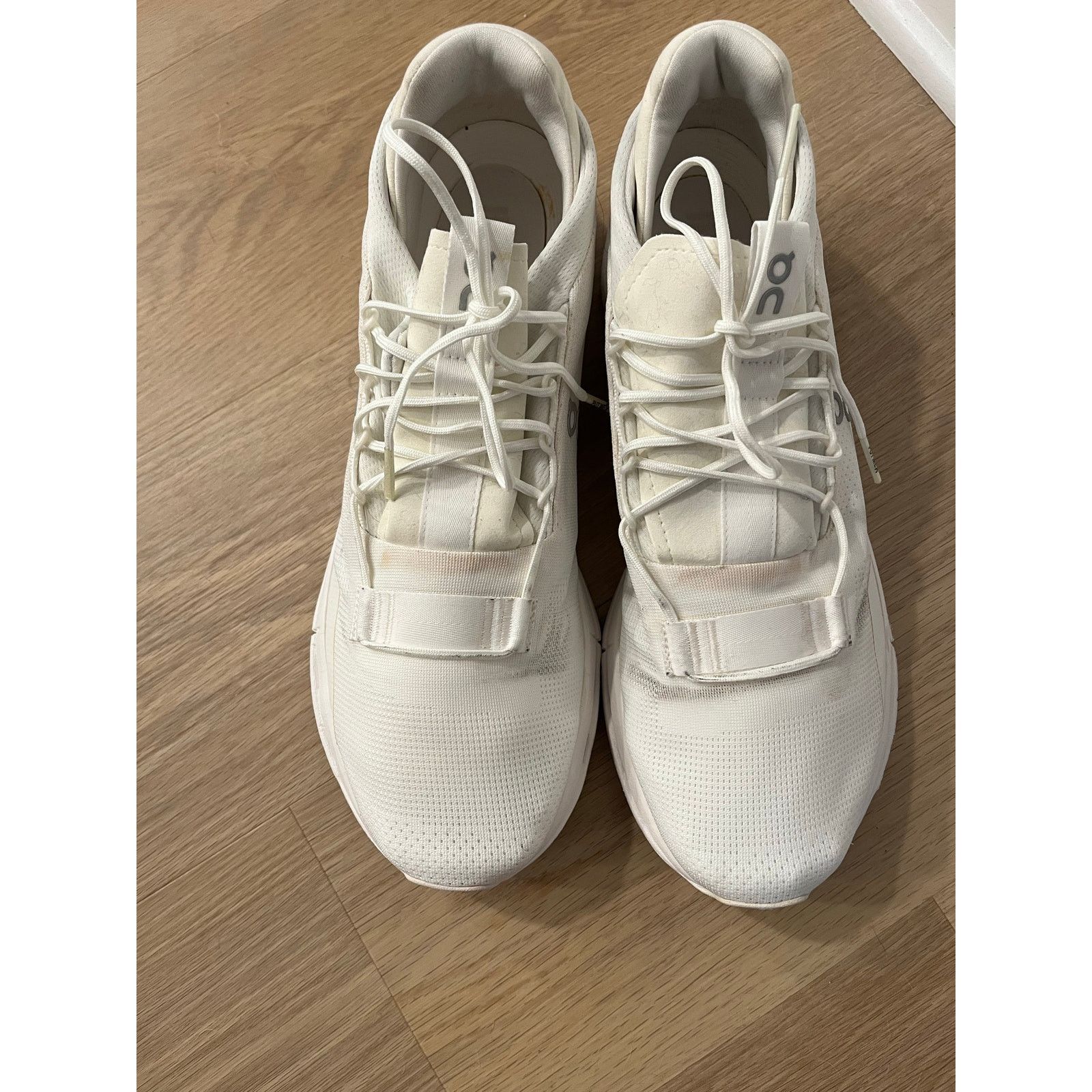 On On Running Cloudnova White Ivory Mens 10 Size US 14 / EU 47 - 4 Thumbnail