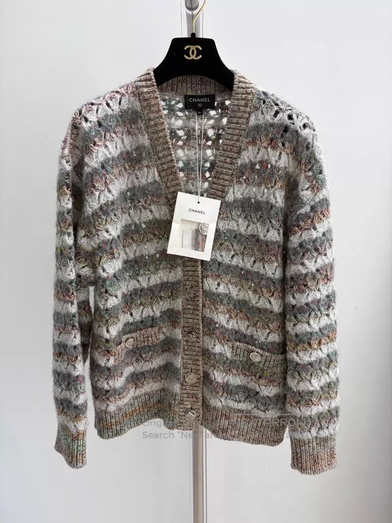 Chanel Chanel Gray-green striped hollow knit cardigan coat Size XXS / US 00 / IT 34 - 1 Thumbnail