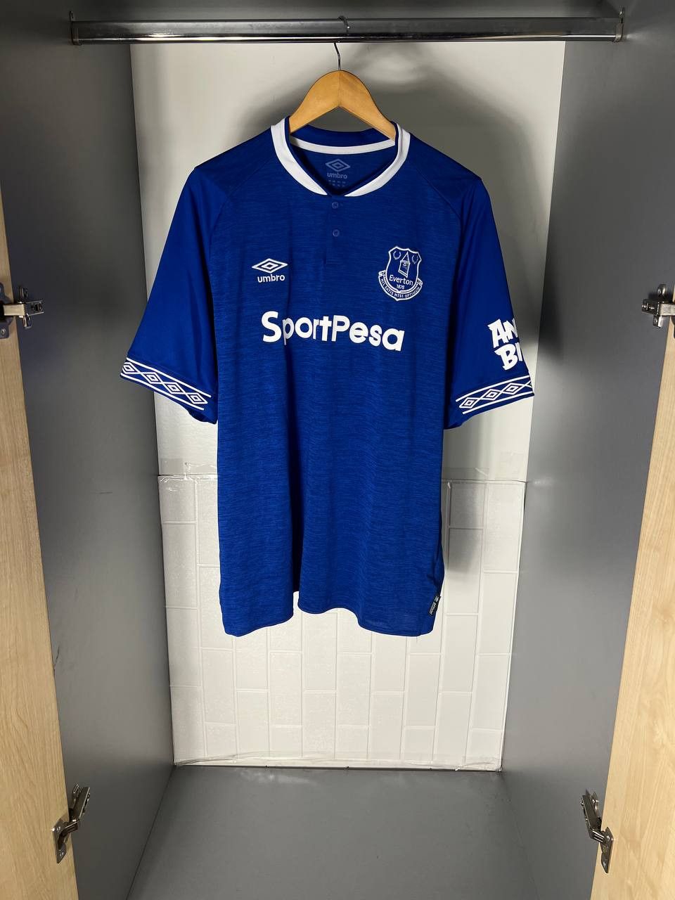 Umbro VINTAGE UMBRO FC EVERTON ENGLAND SOCCER JERSEY RETRO Y2K 90s Size US XXL / EU 58 / 5 - 3 Thumbnail