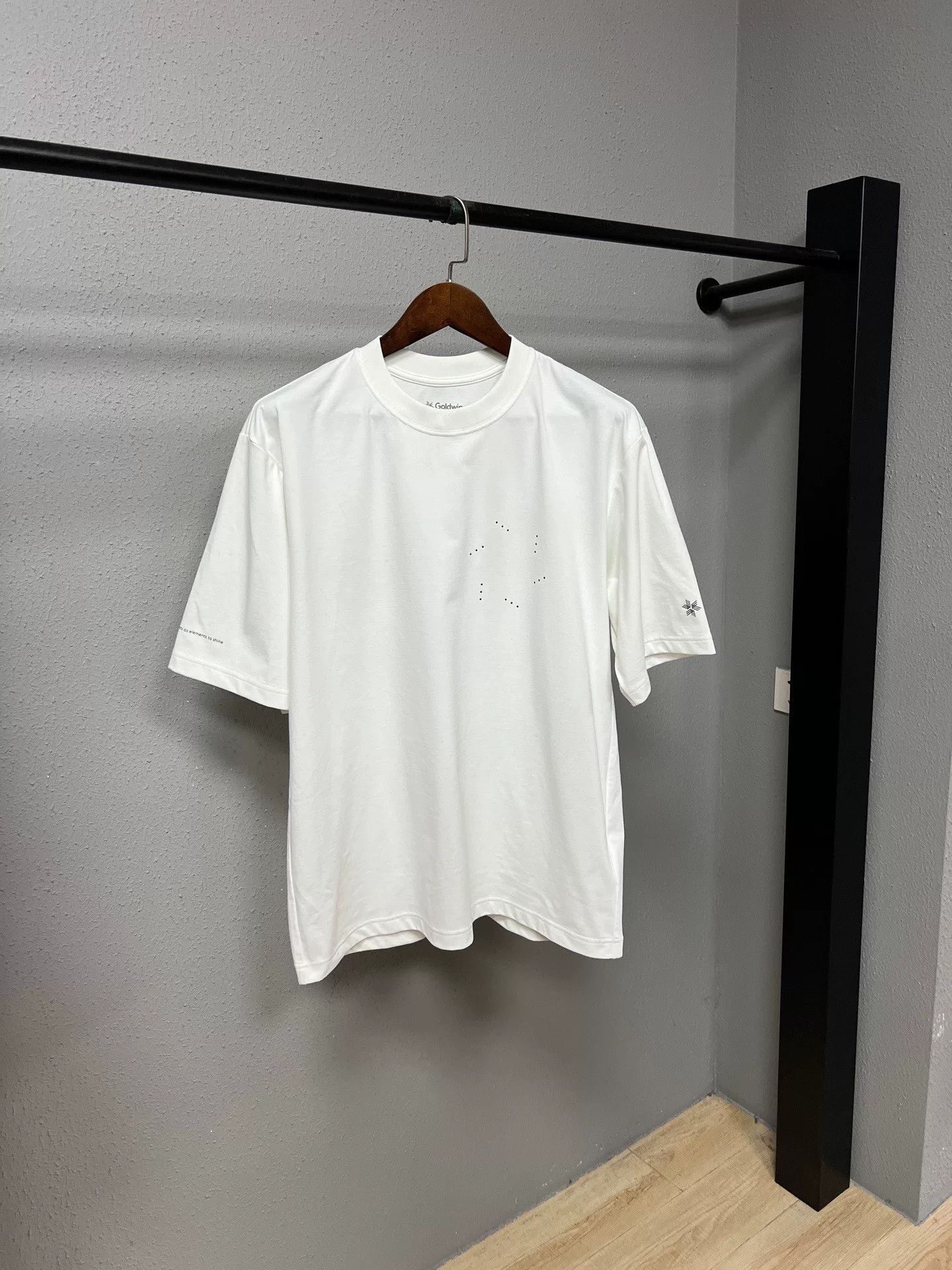Goldwin Goldwin Short-Sleeve Top Size US L / EU 52-54 / 3 - 1 Thumbnail