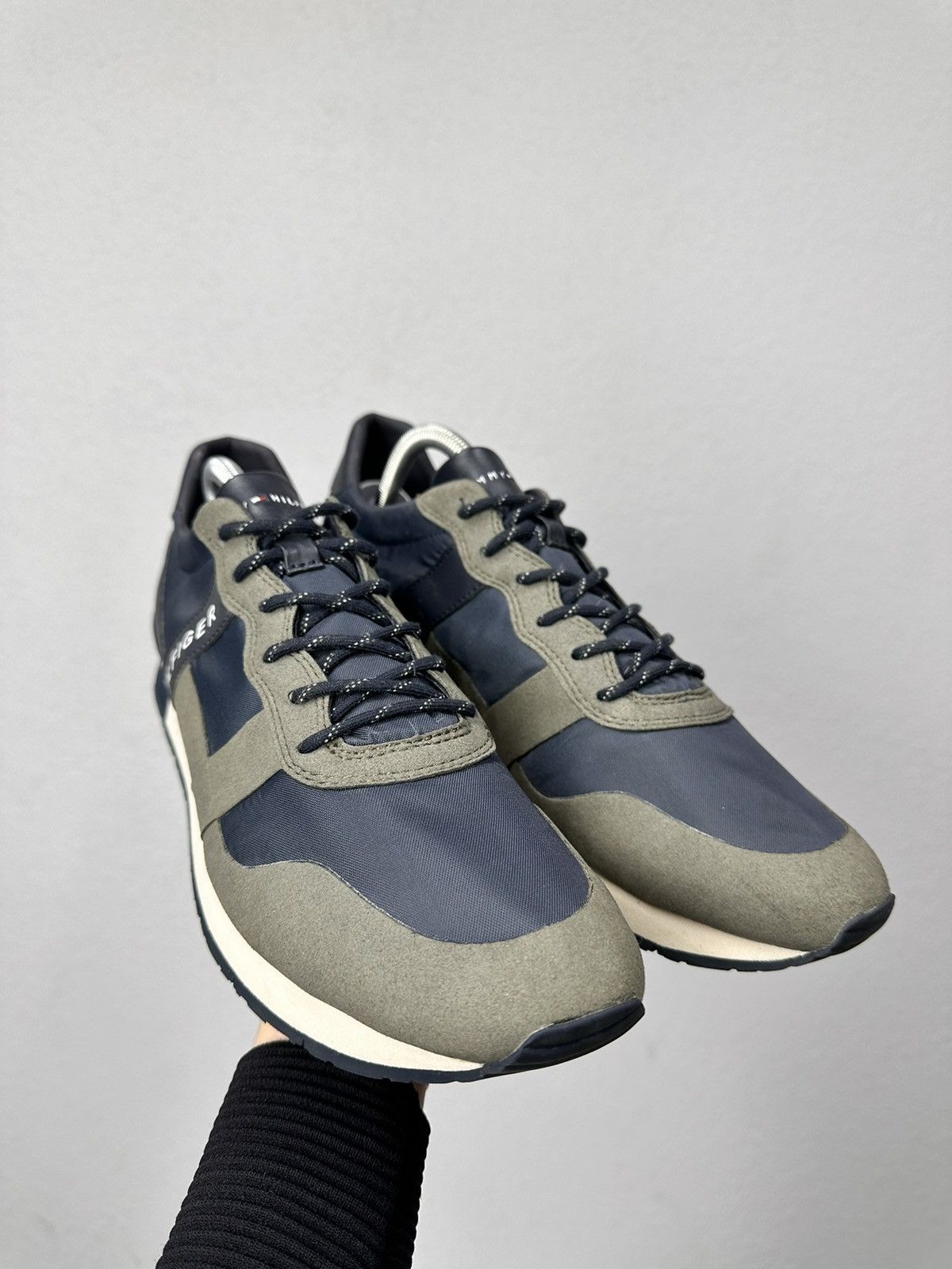 Tommy Hilfiger Tommy Hilfiger Shoes Luxury Sneakers Loro Piana style Size US 12 / EU 45 - 2 Thumbnail
