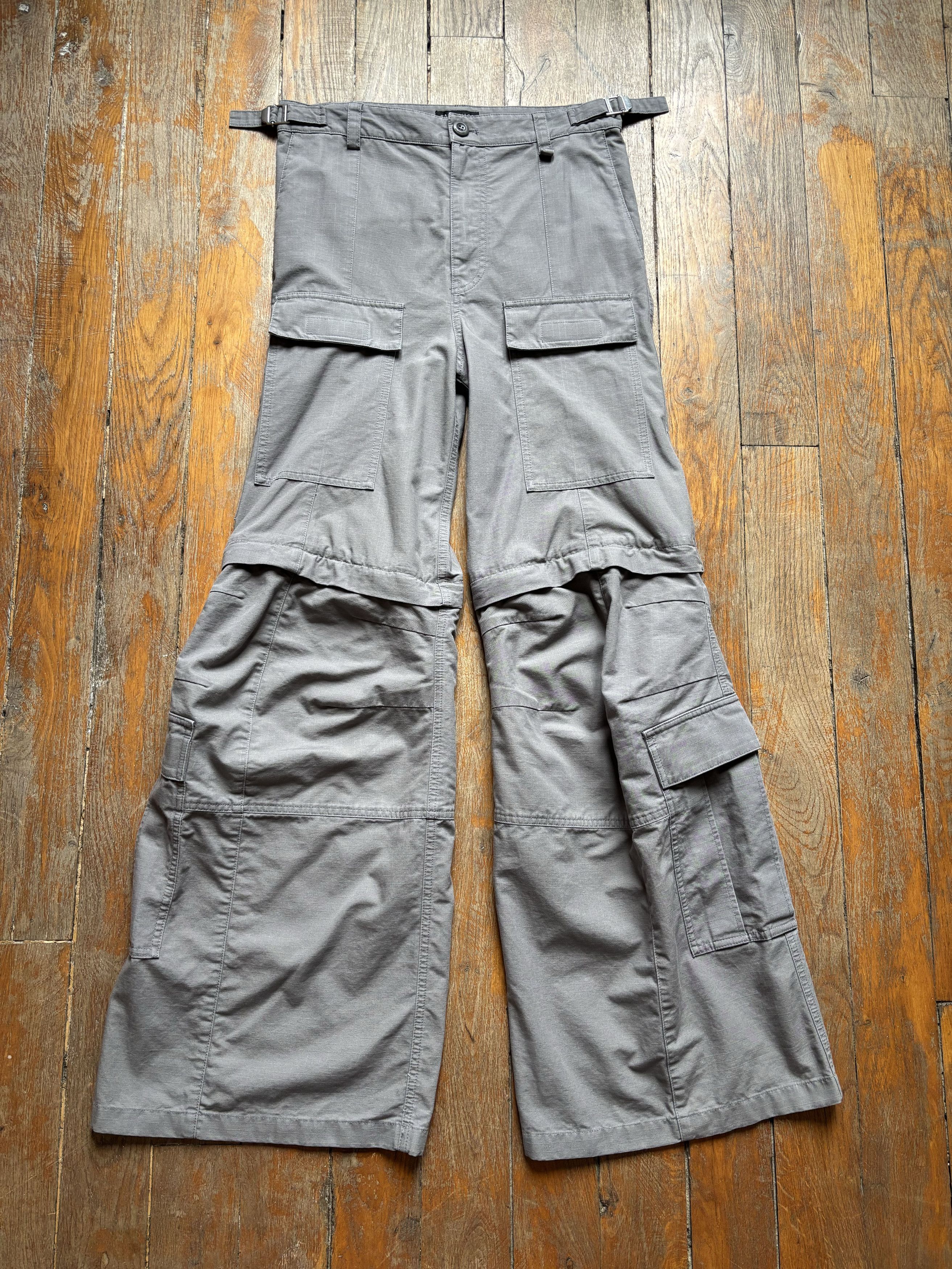 Balenciaga FW23 Flared Cargo Pants Size US 28 / EU 44 - 1 Thumbnail