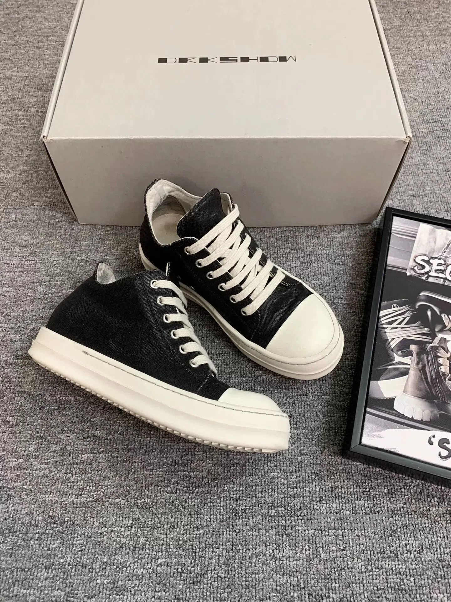 Rick Owens Drkshdw Rick Owens DRKSHDW Waxed Low. Size US 5 / IT 35 - 2 Thumbnail