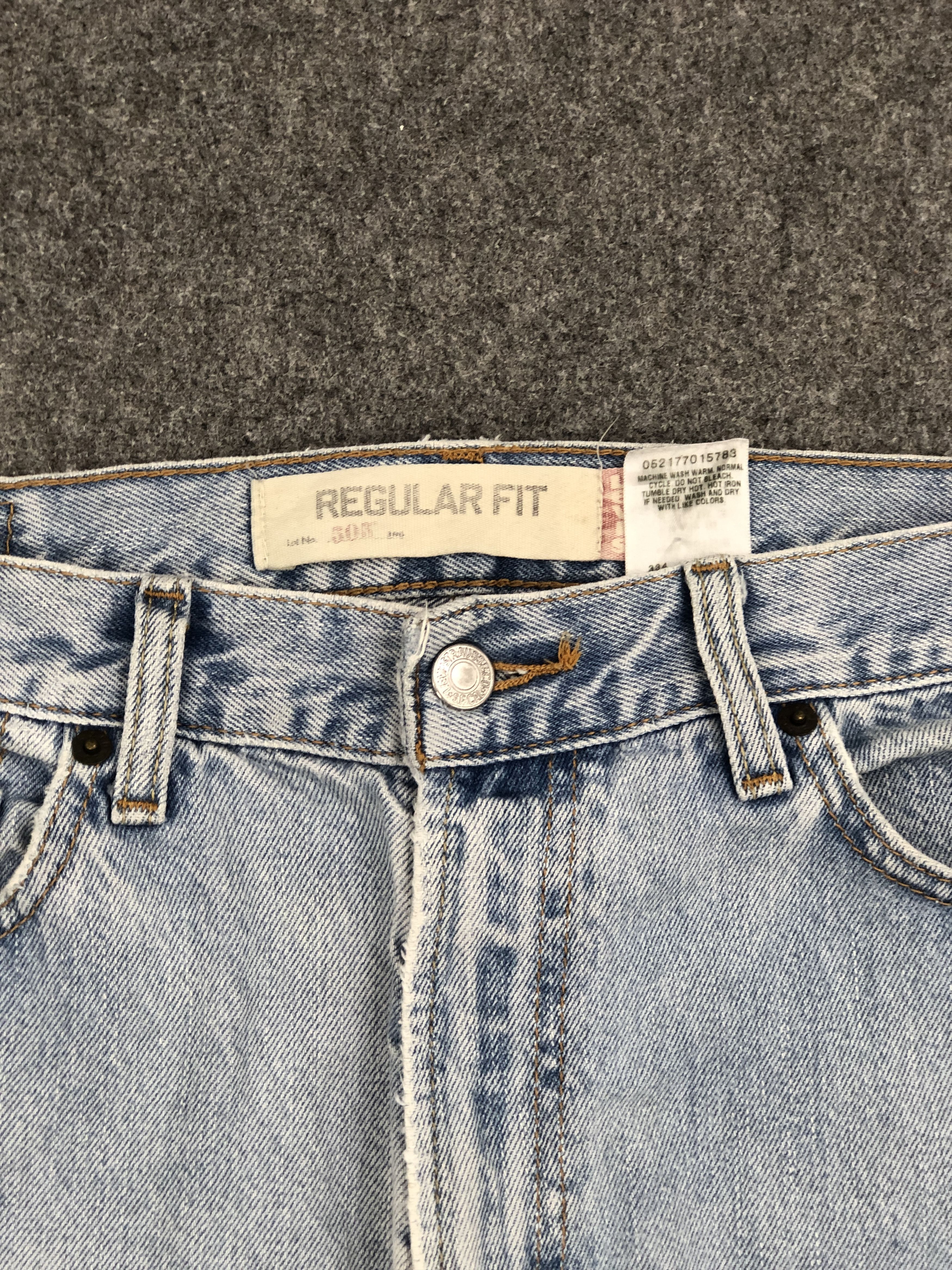 Levi's × Vintage Dirty Vintage Levis 505 Light Wash Jeans DP2308 Size US 33 - 9 Thumbnail