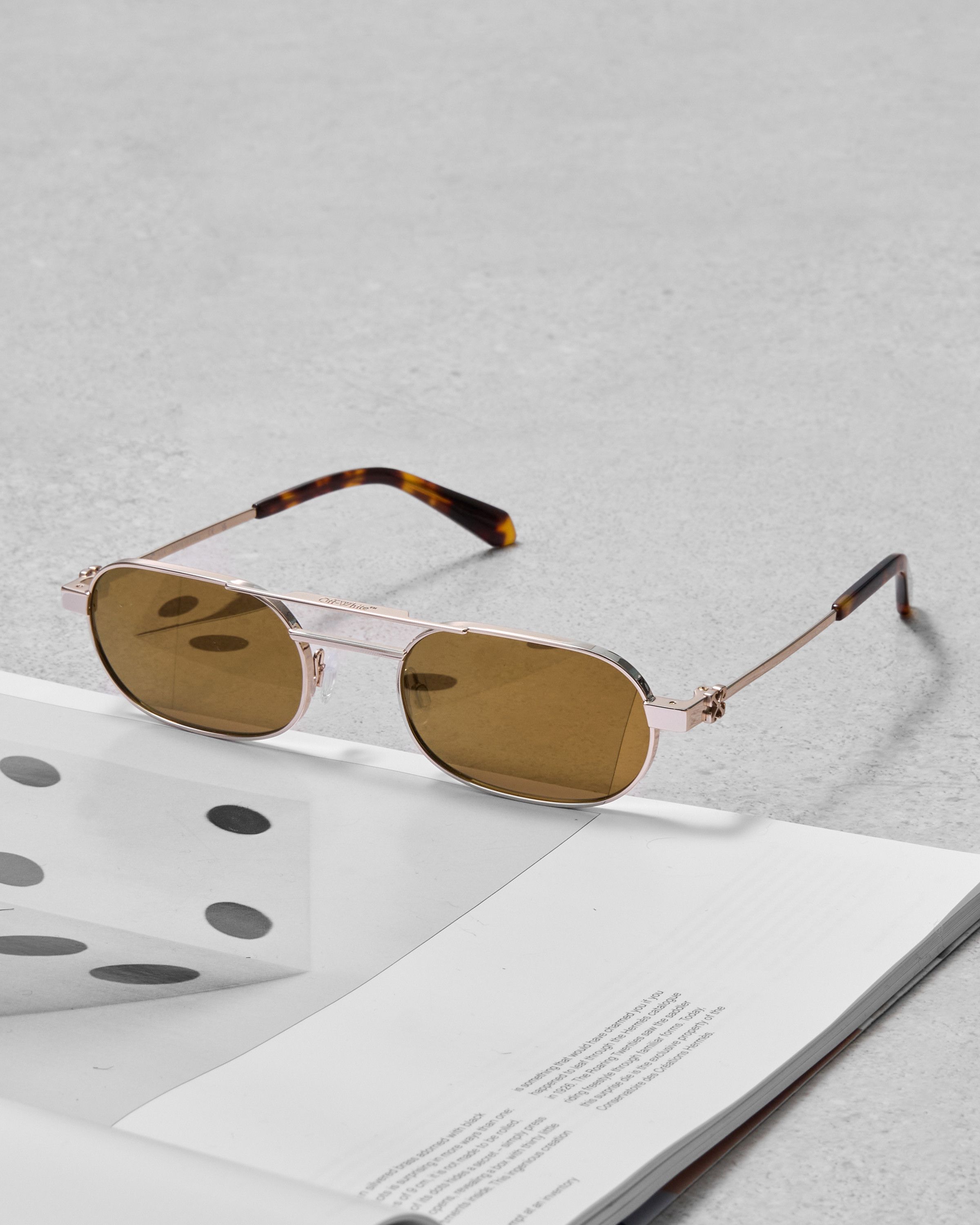 Off-White OFF WHITE Vaiden Oval Frame Sunglasses Size ONE SIZE - 1 Thumbnail