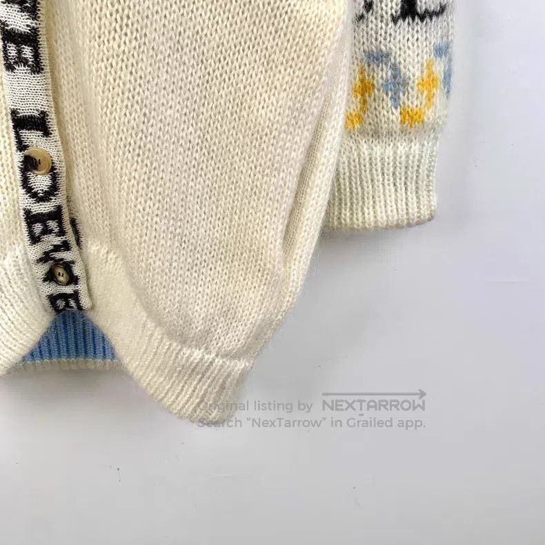 Loewe Loewe White Logo Flower Embroidered Mohair V-Neck Long Sle Size XS / US 0-2 / IT 36-38 - 4 Thumbnail