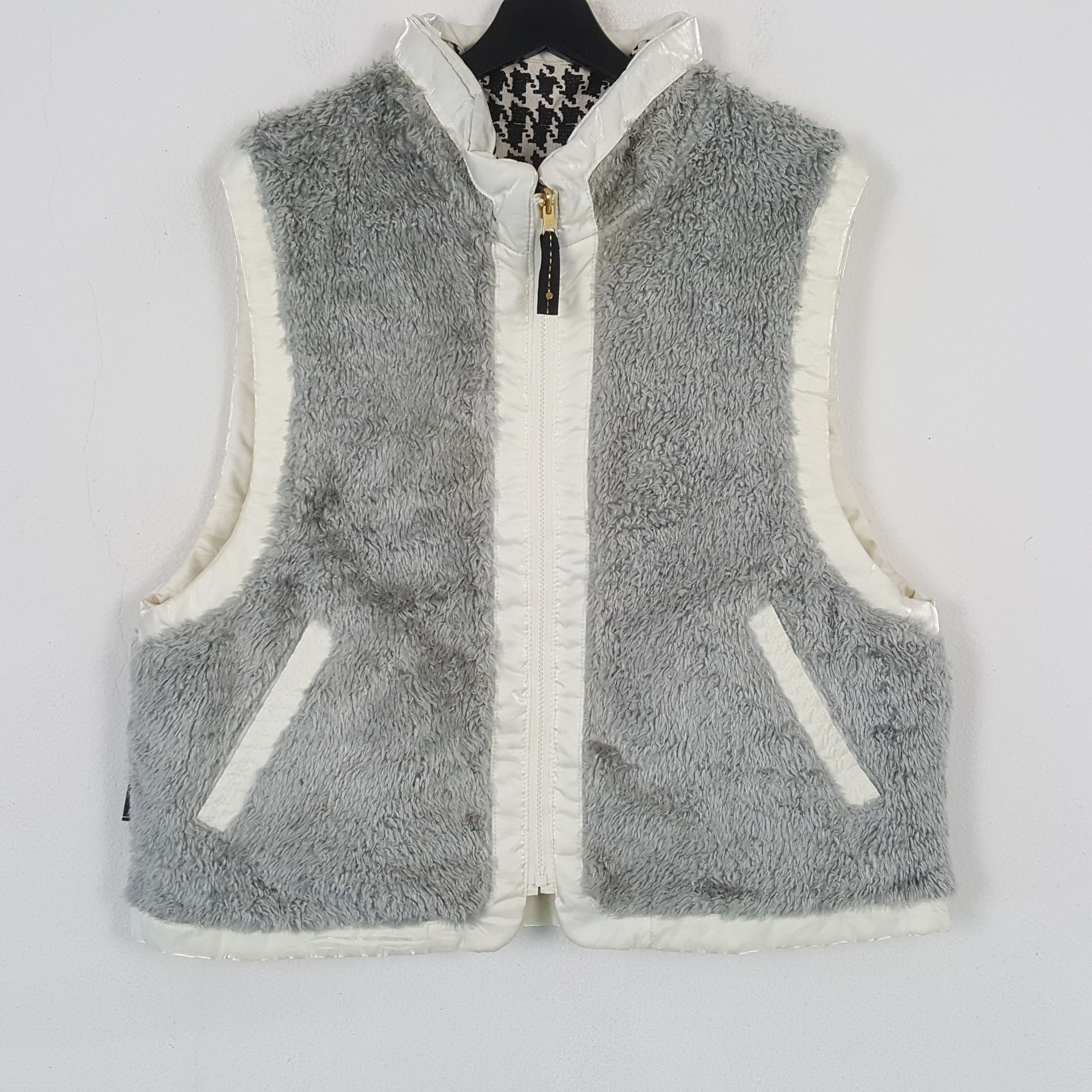 Ellesse ELLESSE ITALY Reversible Vest C283N15 Size L / US 10 / IT 46 - 1 Thumbnail