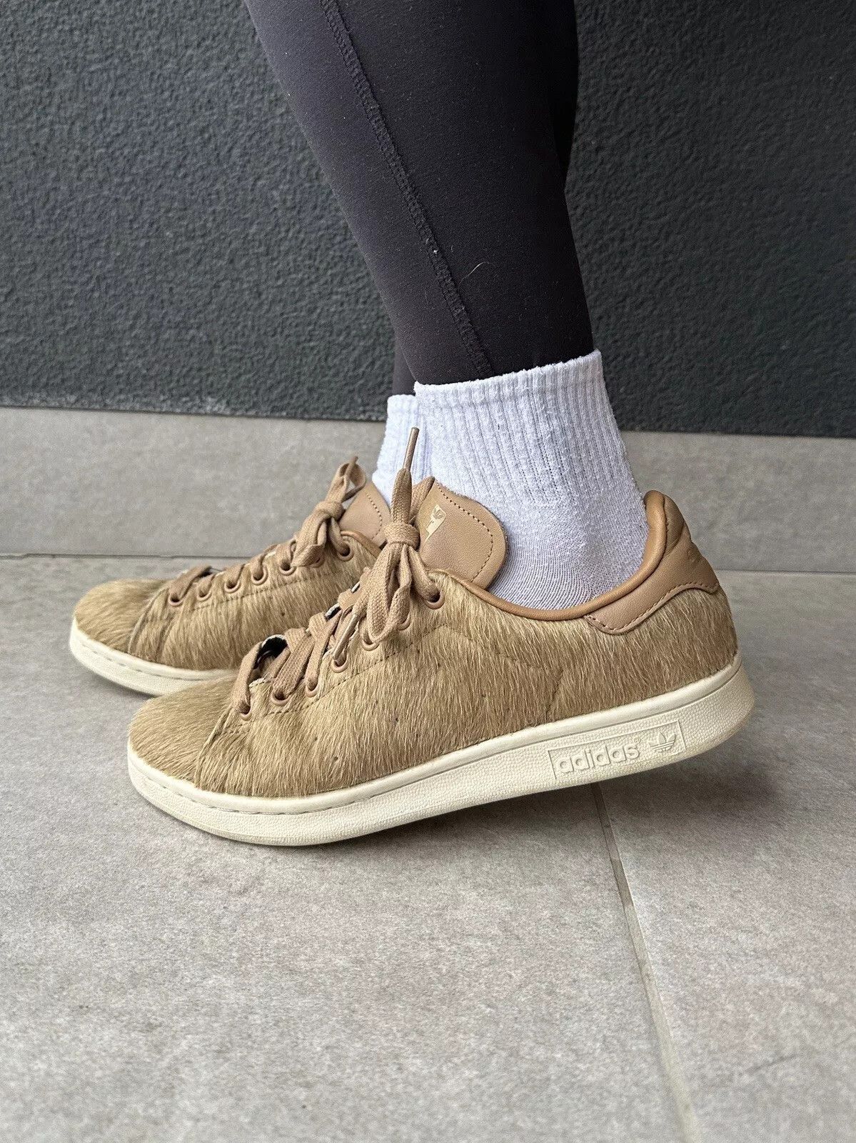 Adidas Adidas Stan Smith Shoes Pony Hair Womens Sneakers Rare Style Size US 6 / IT 36 - 2 Thumbnail