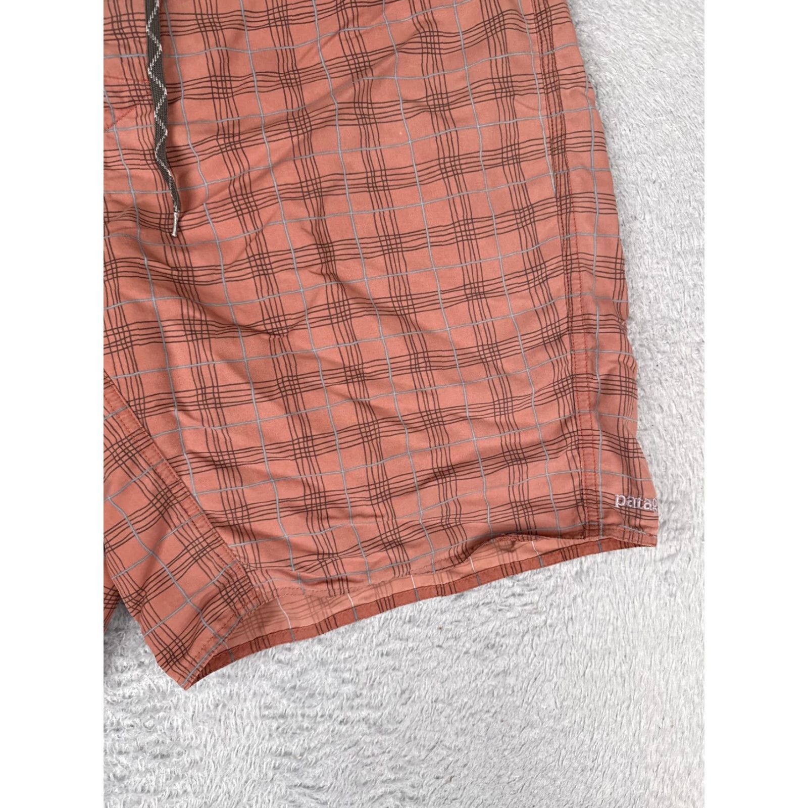 Patagonia Patagonia Shorts Mens Board Shorts 34x10 Orange Plaid Quick Dry Beach Surf Size US 35 - 3 Thumbnail